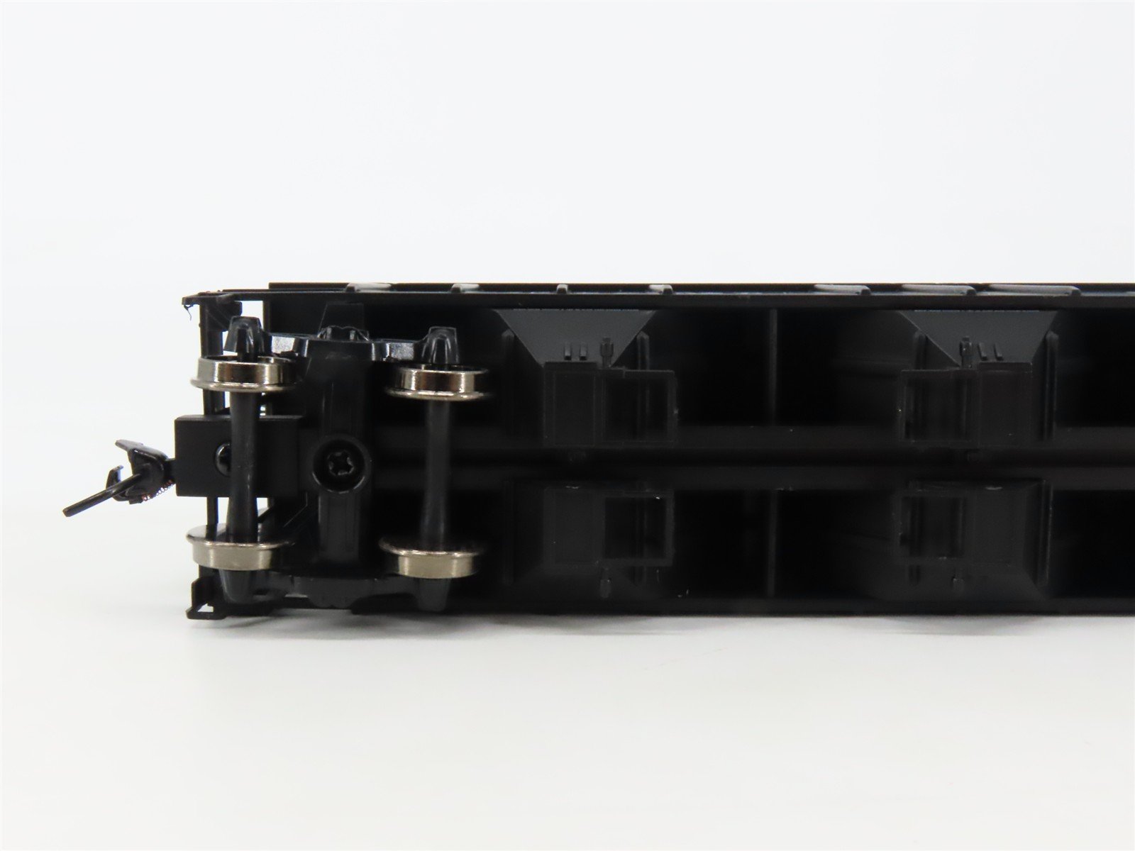 HO Scale Walthers Mainline 910-7016 CB&Q Burlington Route 3-Bay Hopper #85060