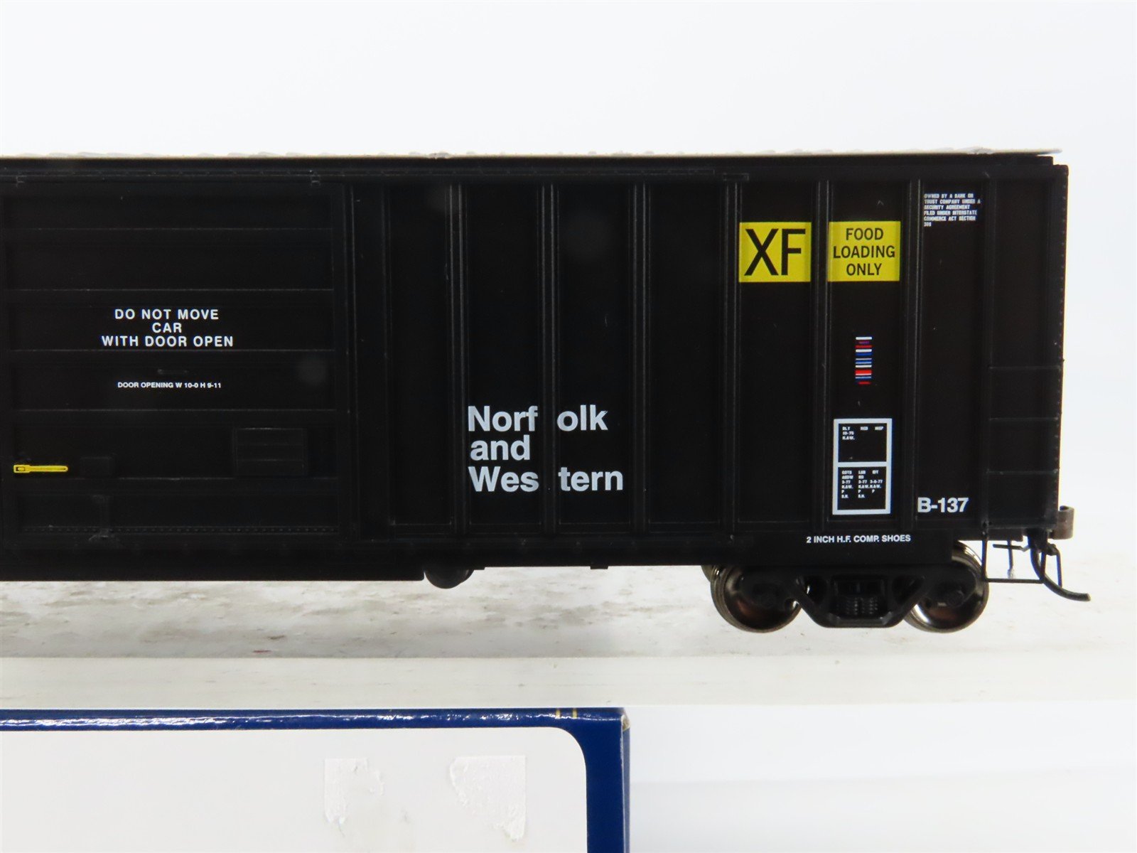 HO Scale Athearn Genesis ATHG26864 NW Norfolk & Western 50' Box Car #57829