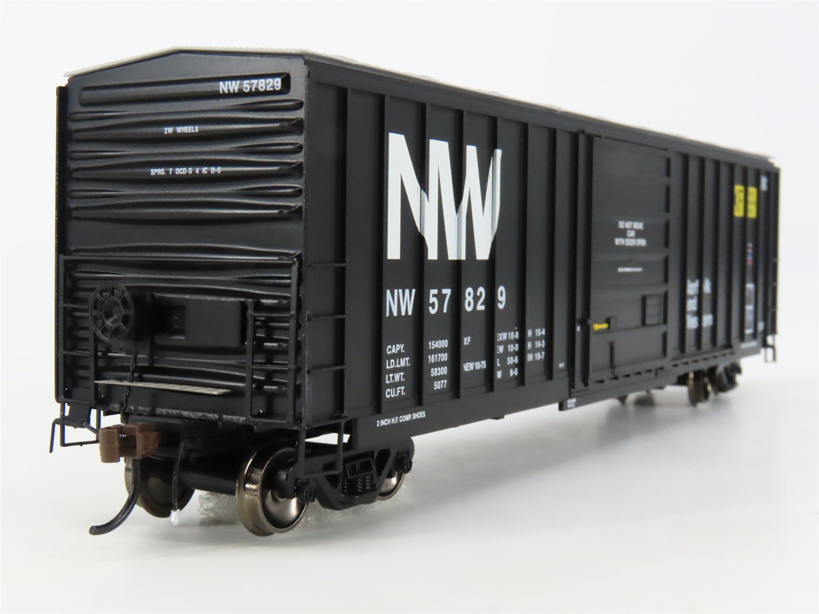 HO Scale Athearn Genesis ATHG26864 NW Norfolk & Western 50' Box Car #57829