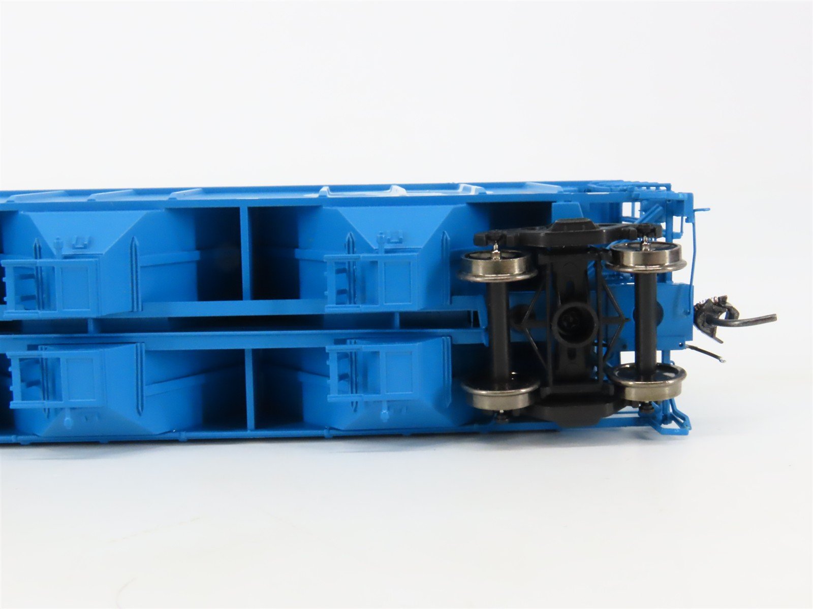 HO Scale Athearn Genesis ATHG73605 GN Big Sky Blue 3-Bay Covered Hopper #71971