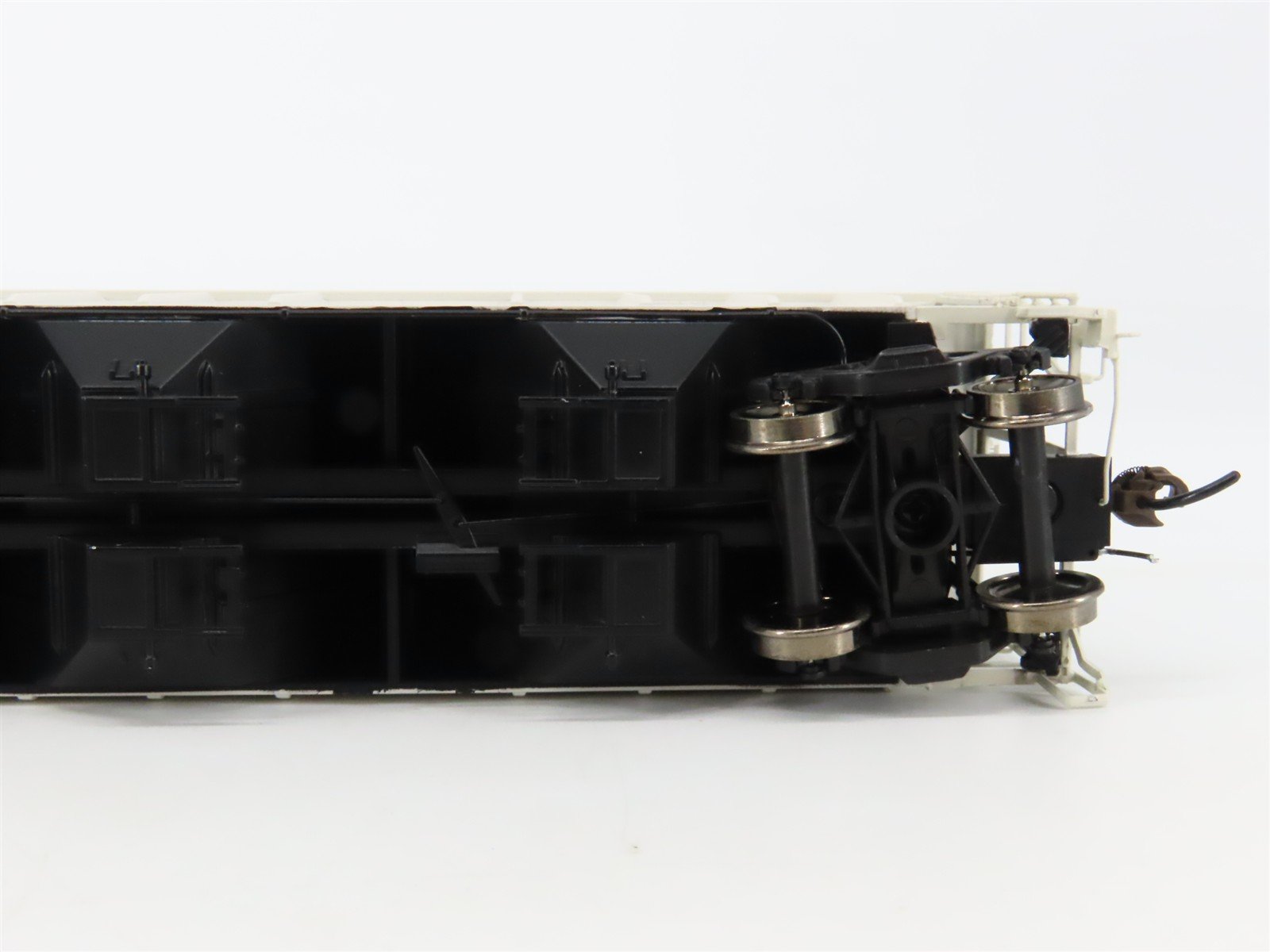 HO Athearn Genesis ATHG73608 P&LE Pittsburgh & Lake Erie 3-Bay Hopper #1782