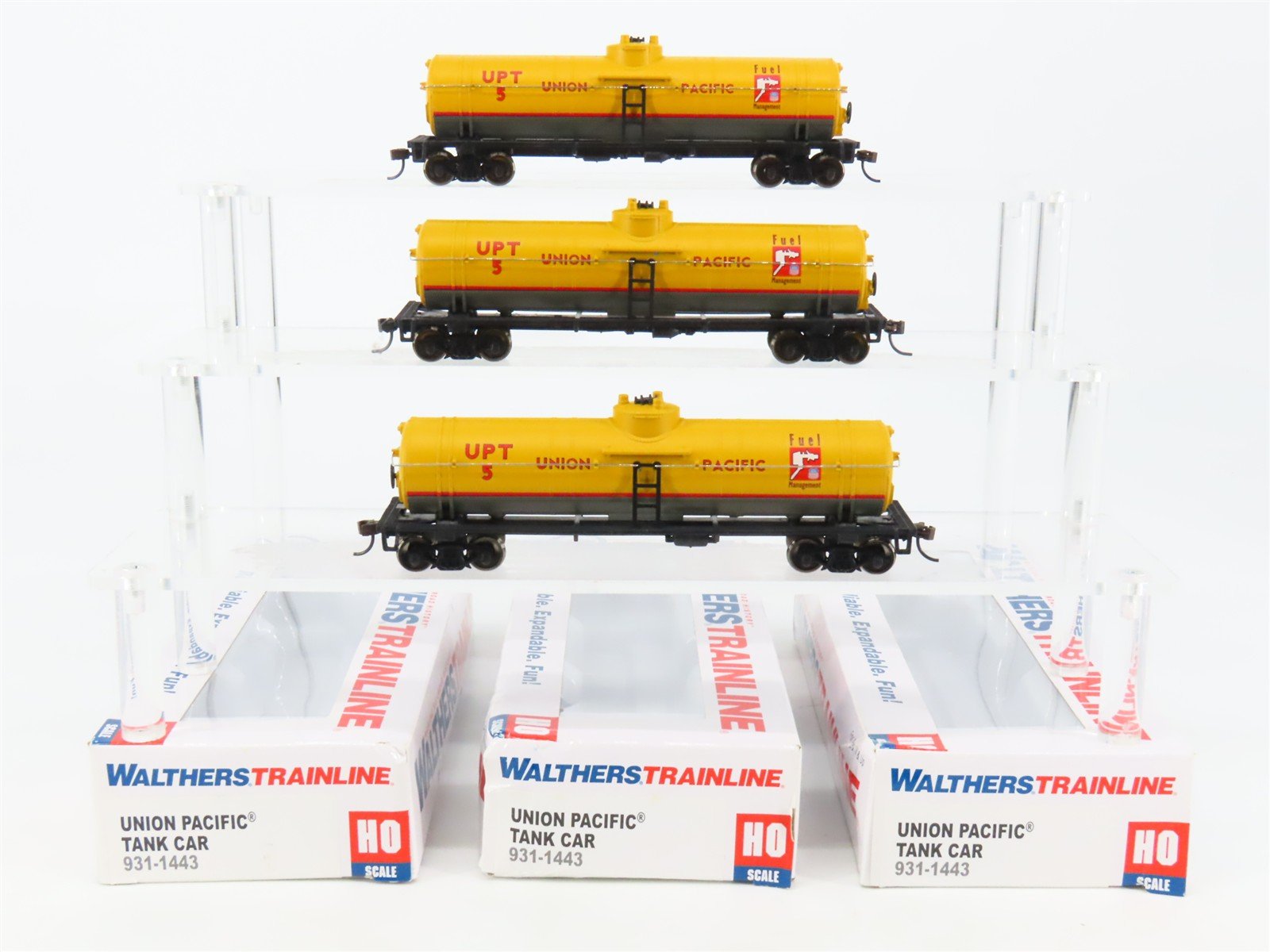 LOT of 3 HO Scale Walthers Trainline 931-1443 UPT Union Pacific Tank Cars #5