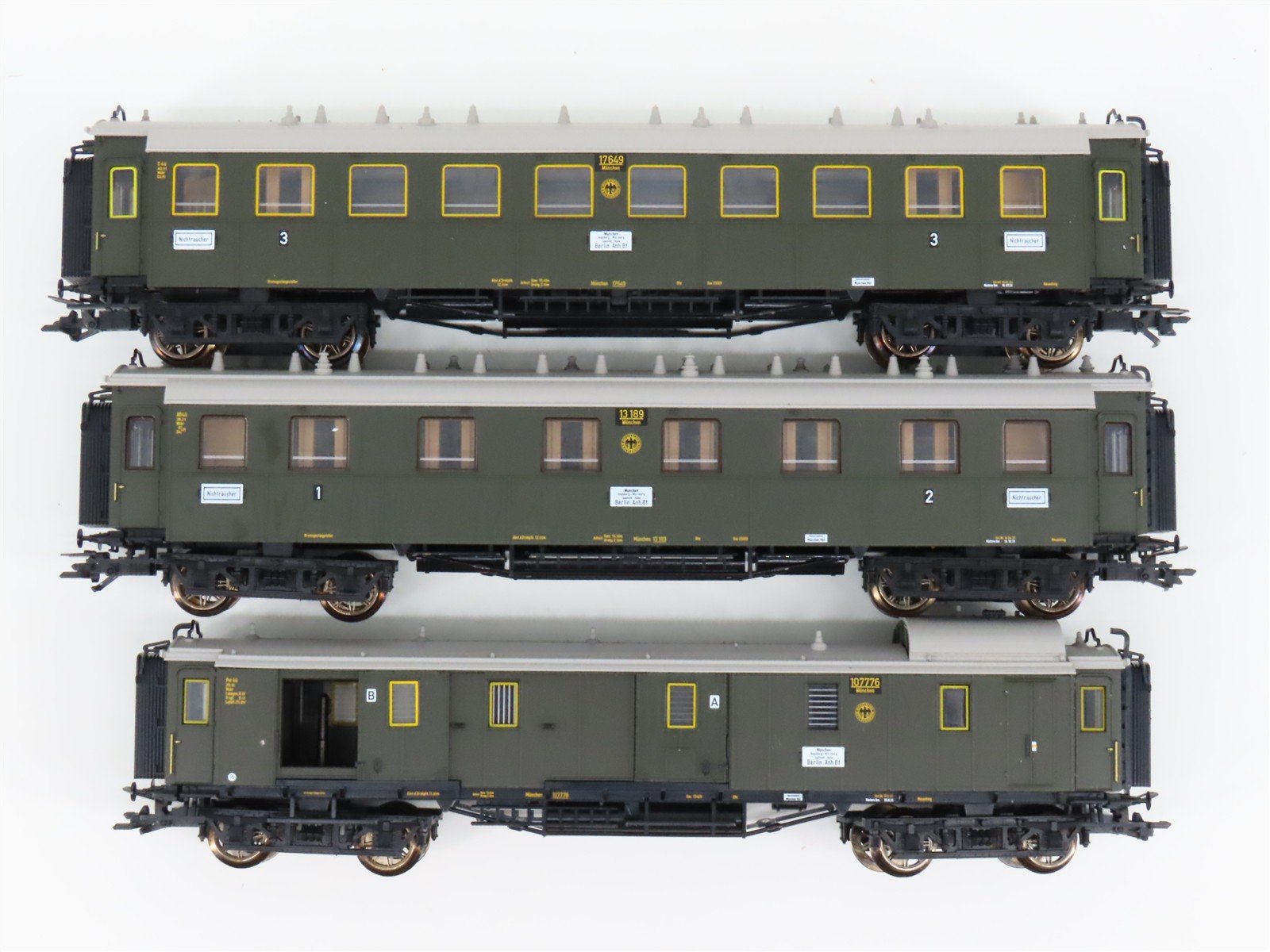 HO 3-Rail AC Marklin Digital 26607 DRG German 4-4-4 BR15 Steam Passenger Set