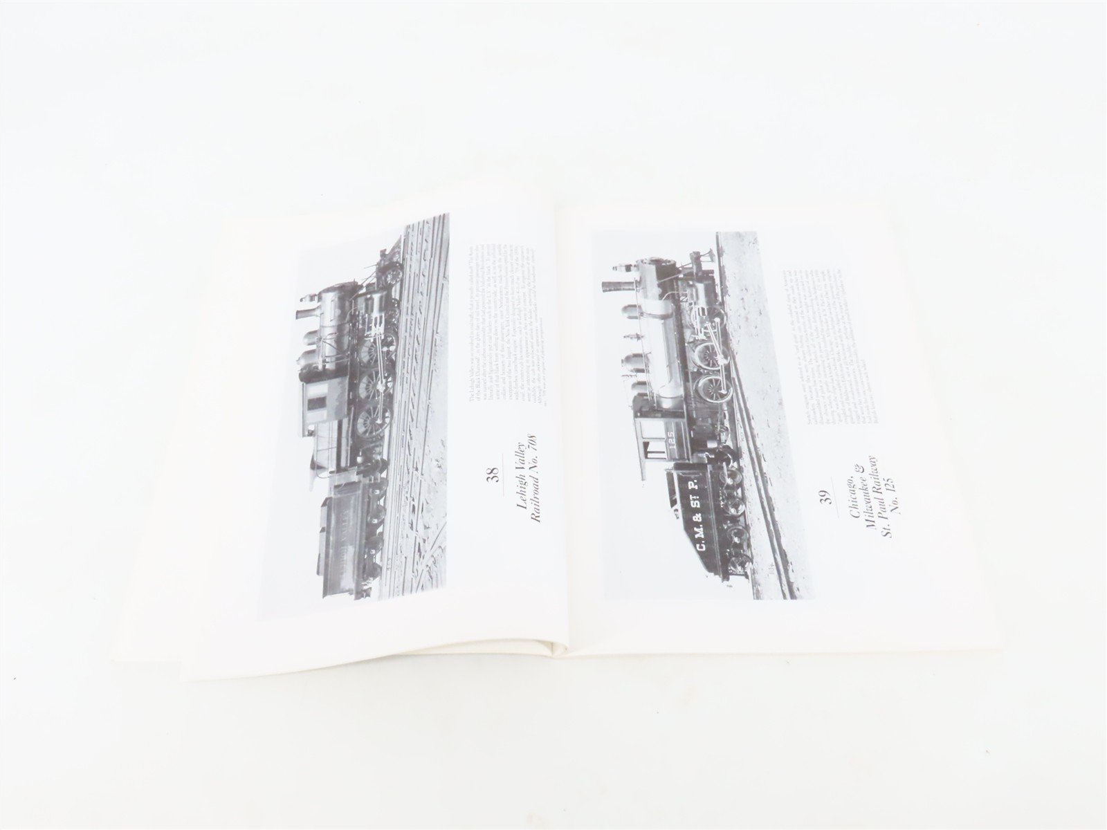 American Locomotives in Historic Photographs 1858-1949 by Ron Ziel ©1993 SC Book