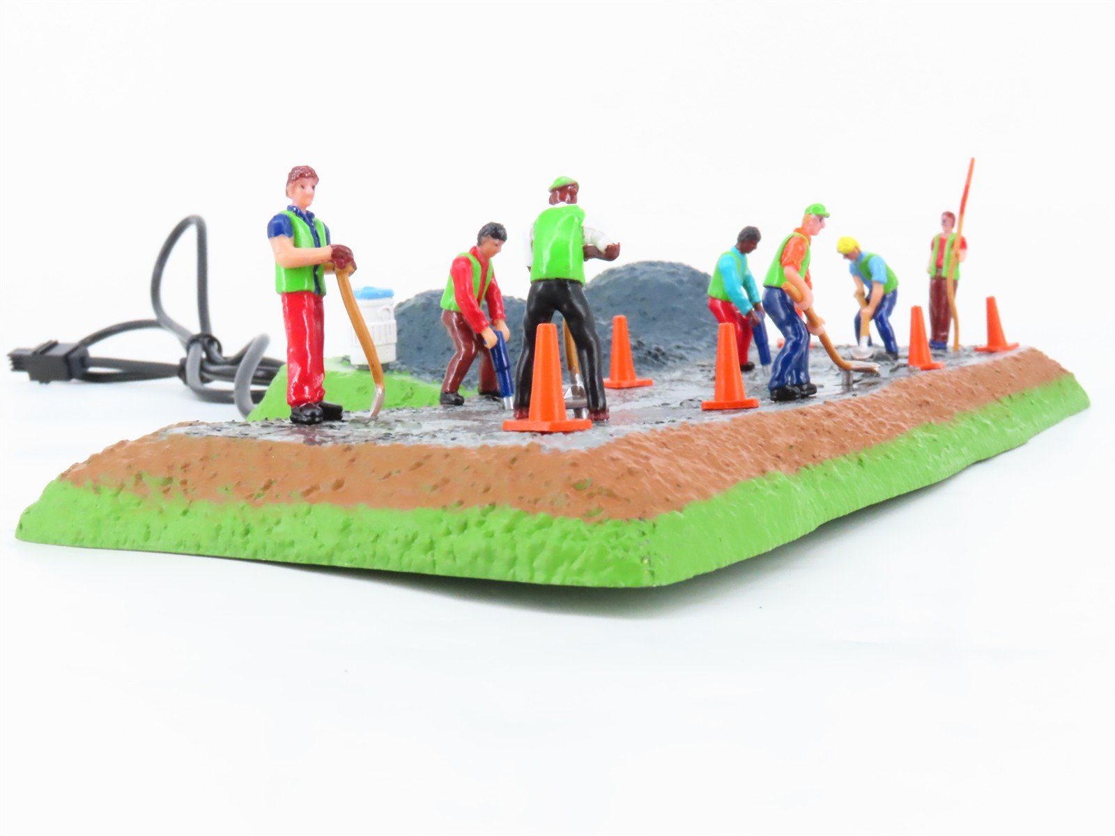 O 1/48 Scale Lionel 2129060 Animated Road Crew Scene