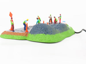 O 1/48 Scale Lionel 2129060 Animated Road Crew Scene