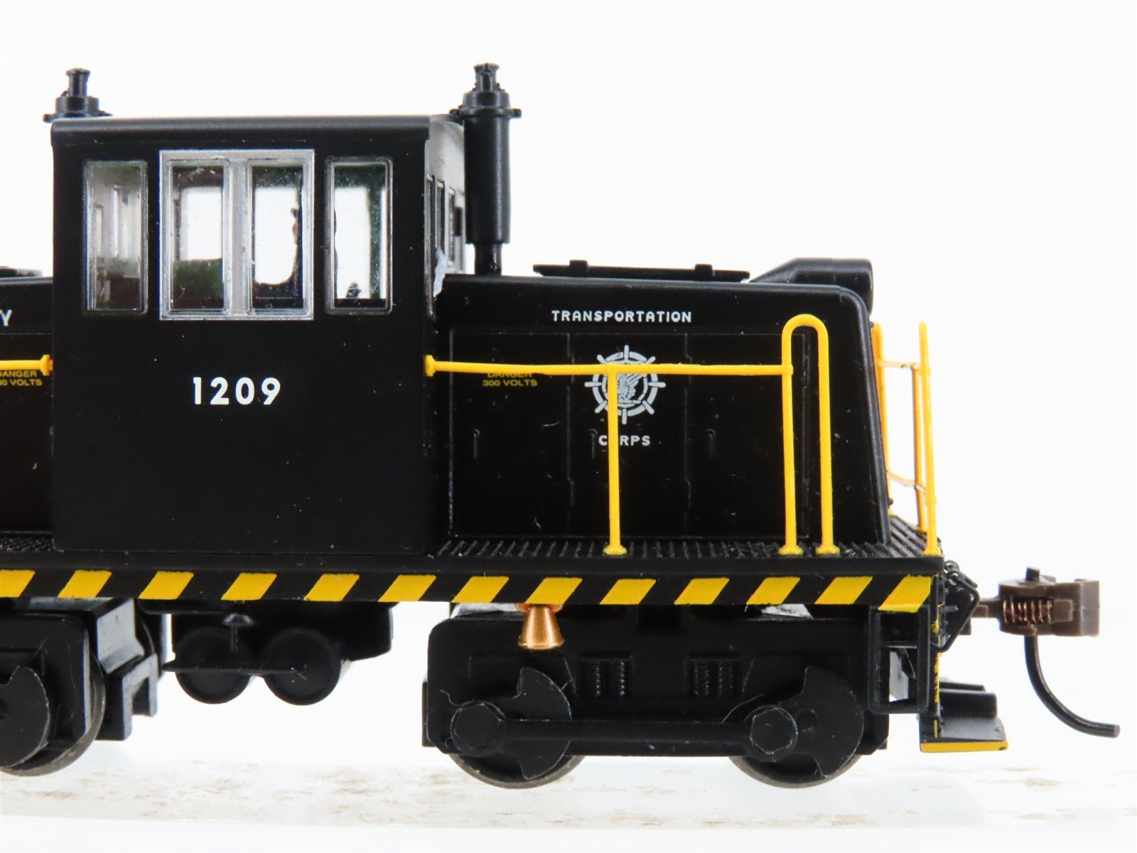 HO Scale Bachmann 85206 US Army GE 45-Ton Diesel Switcher #1209 w/ DCC