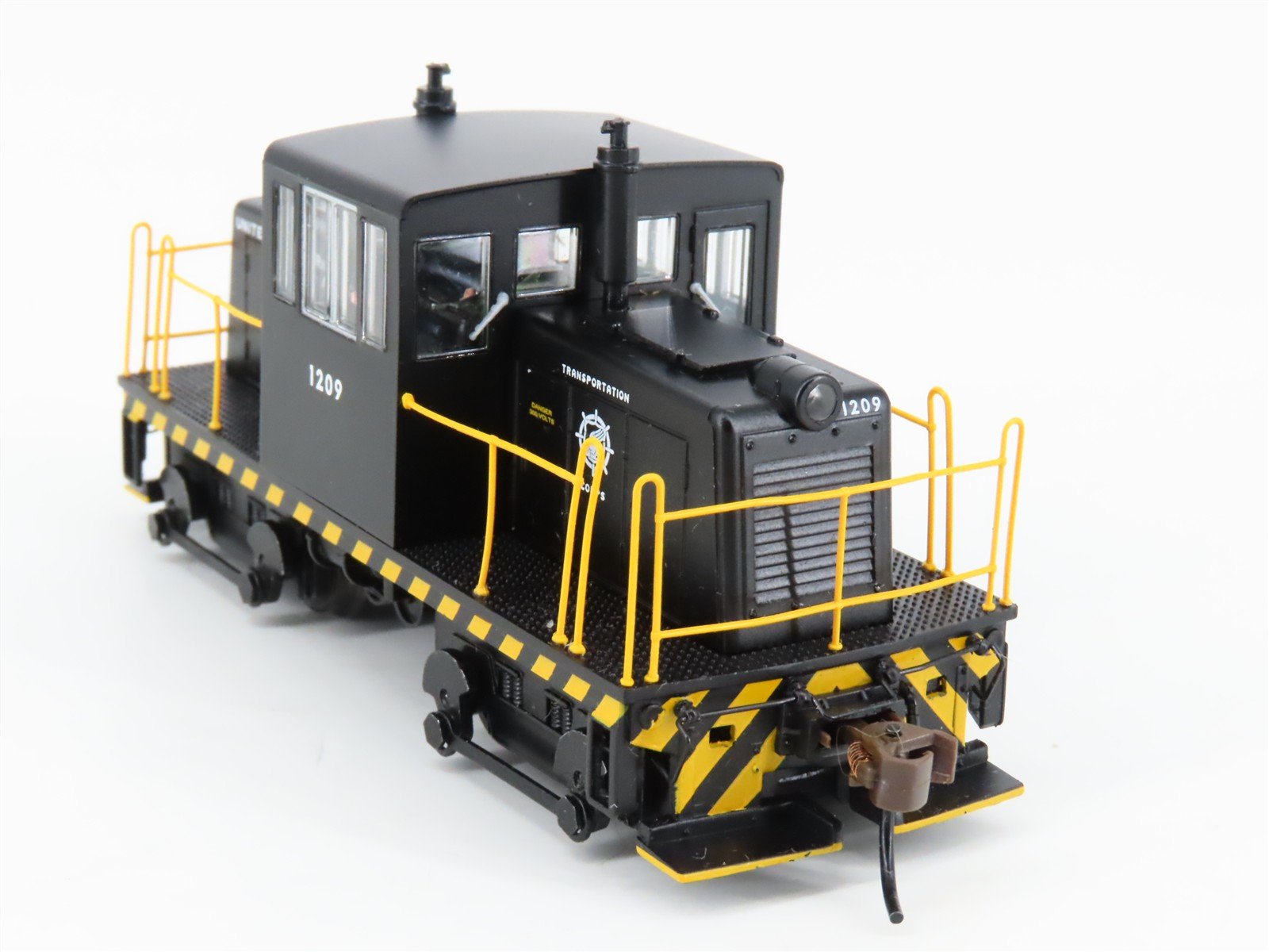 HO Scale Bachmann 85206 US Army GE 45-Ton Diesel Switcher #1209 w/ DCC