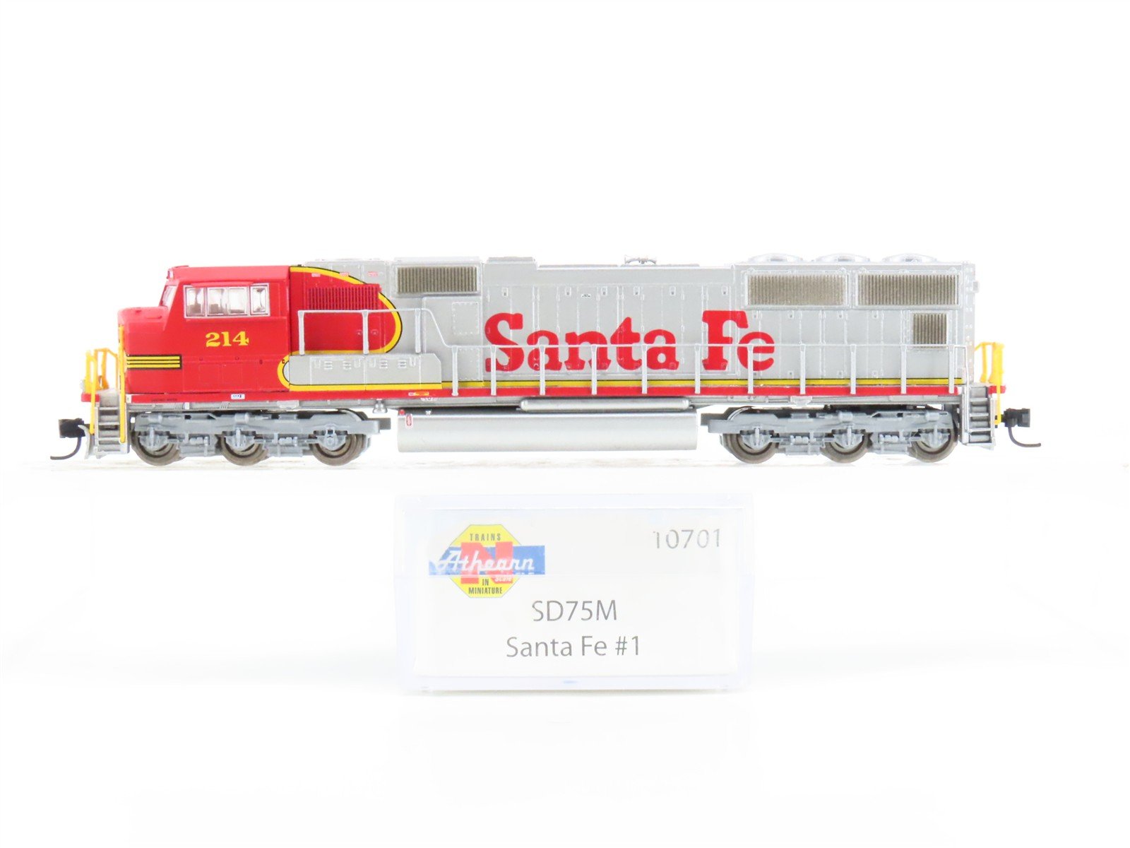 N Scale Athearn 10701 ATSF Santa Fe "Warbonnet" EMD SD75M Diesel Locomotive #214