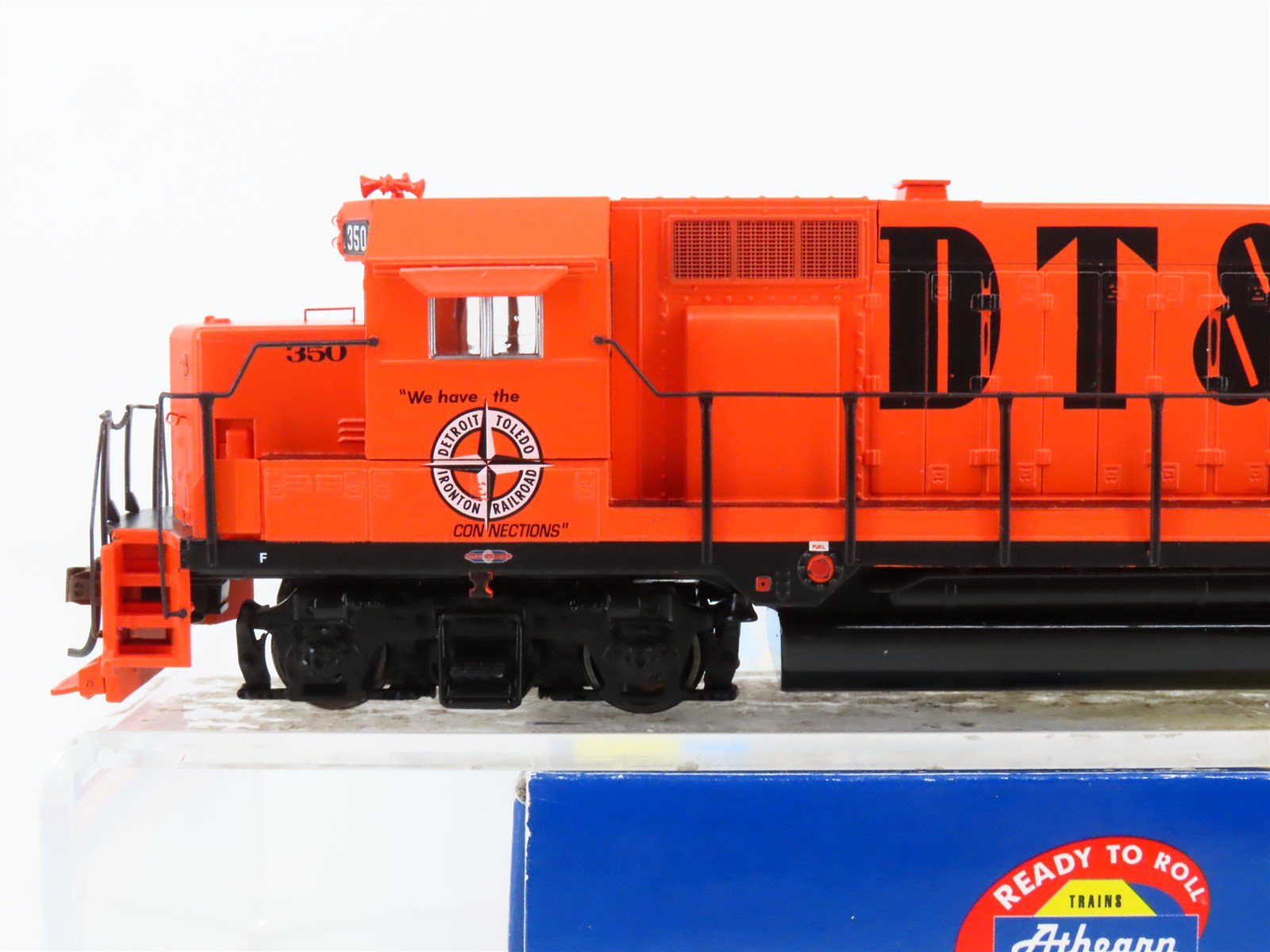 HO Athearn 91738 DT&I Detroit Toledo & Ironton GP35 Diesel #350 - DCC Ready