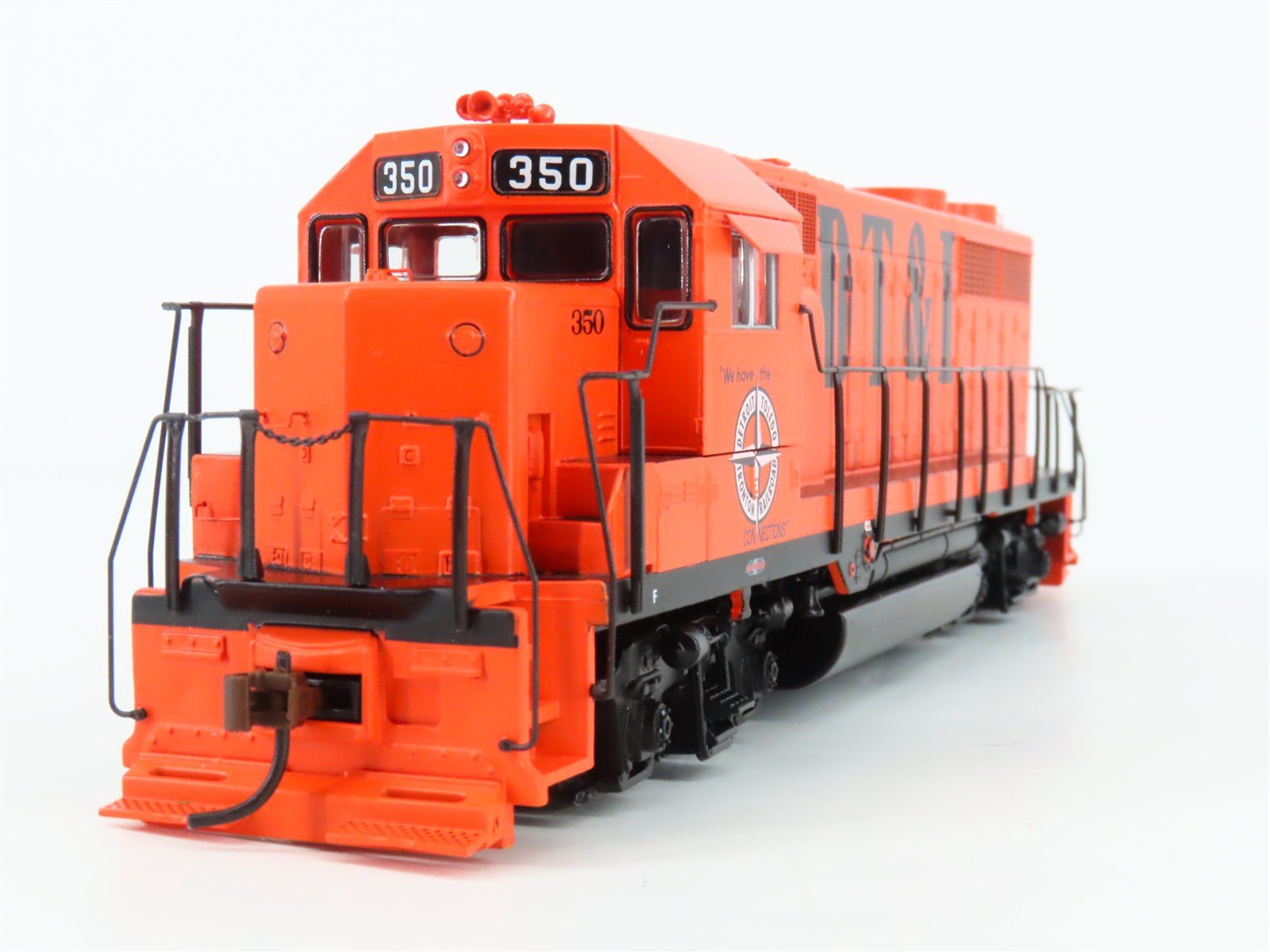 HO Athearn 91738 DT&I Detroit Toledo & Ironton GP35 Diesel #350 - DCC Ready