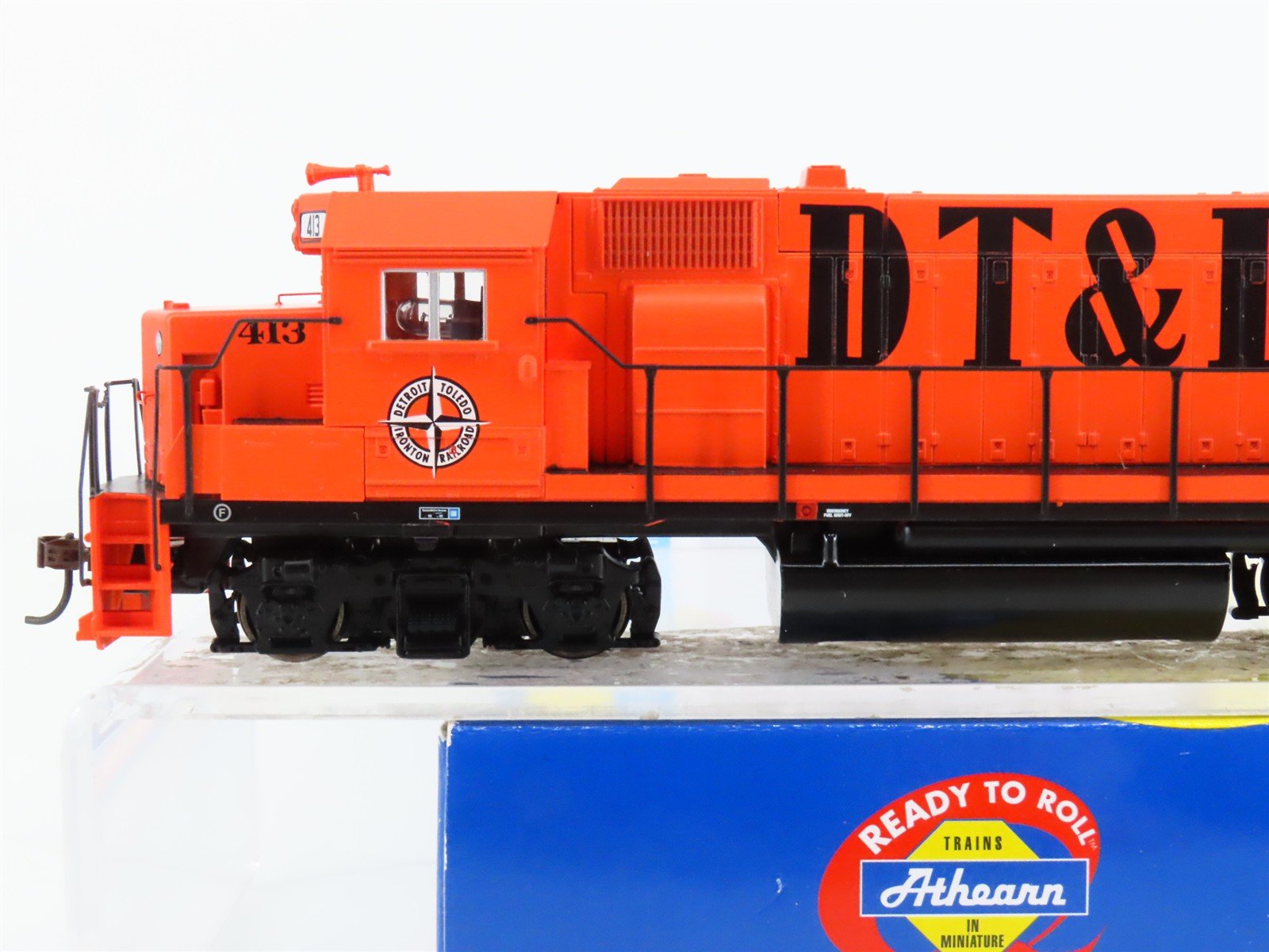 HO Scale Athearn 79895 DT&I Detroit Toledo & Ironton EMD GP40-2 Diesel #413