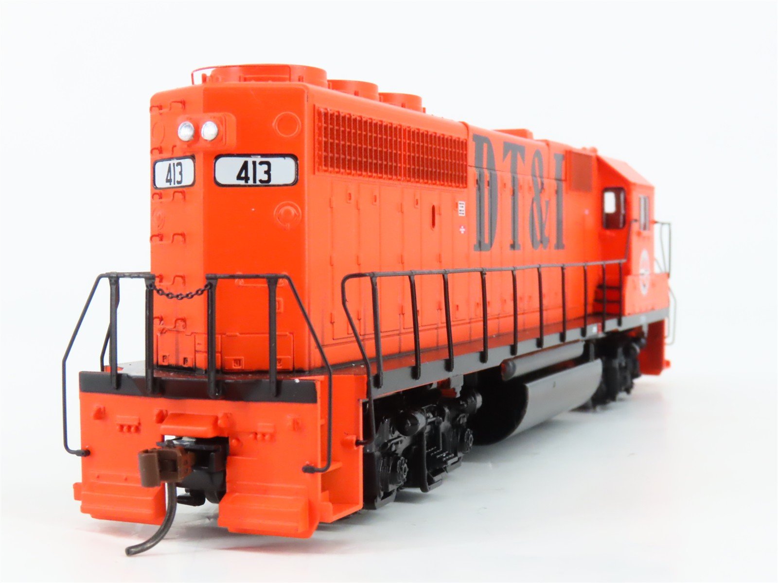 HO Scale Athearn 79895 DT&I Detroit Toledo & Ironton EMD GP40-2 Diesel #413