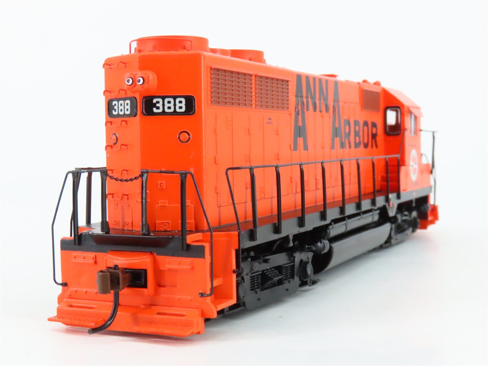HO Scale Athearn 91749 AA Ann Arbor EMD GP35 Diesel Locomotive #388 - DCC Ready