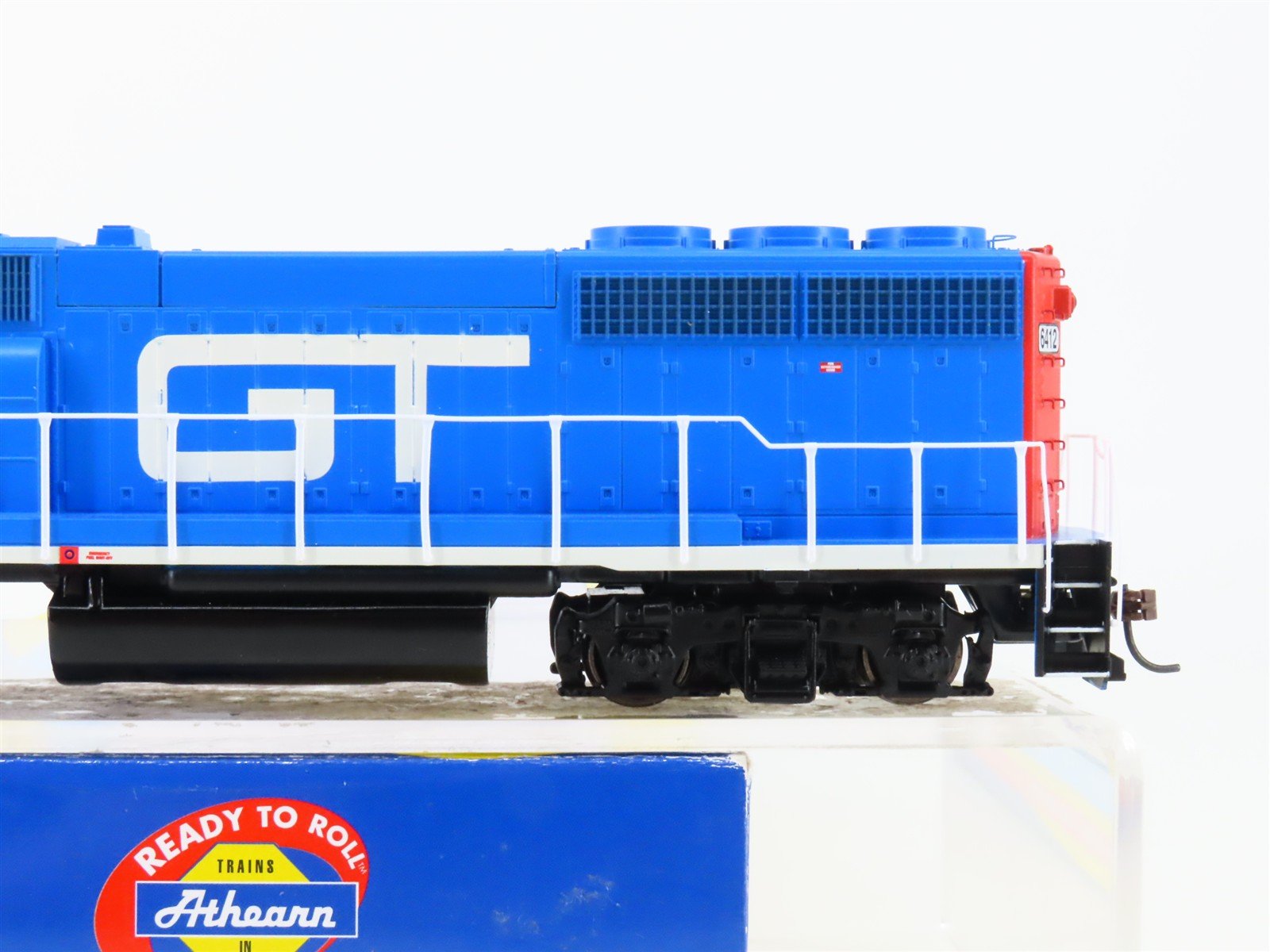 HO Scale Athearn 79896 GTW Grand Trunk Western EMD GP40-2 Diesel #6412