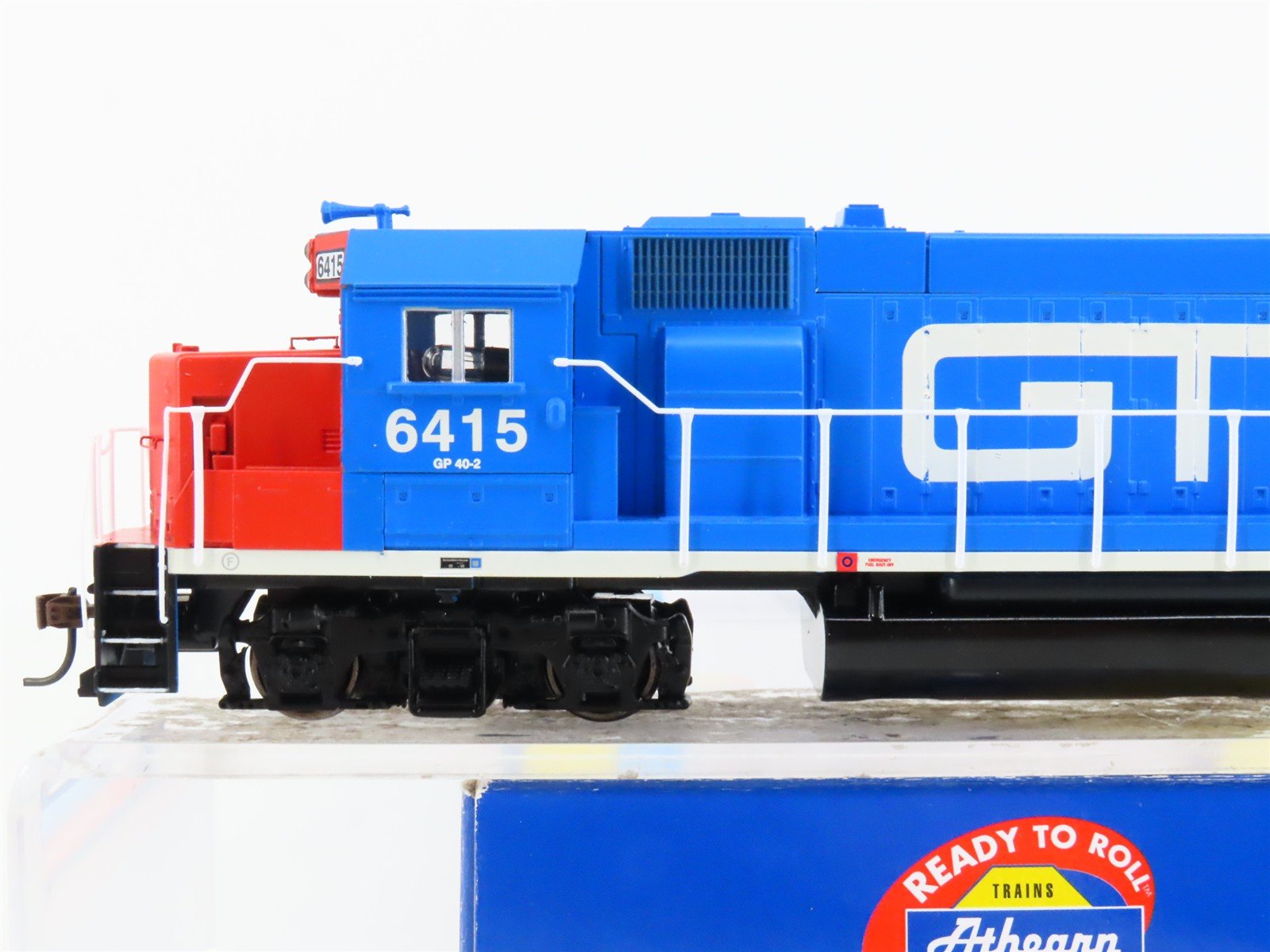 HO Scale Athearn 79897 GTW Grand Trunk Western EMD GP40-2 Diesel #6415