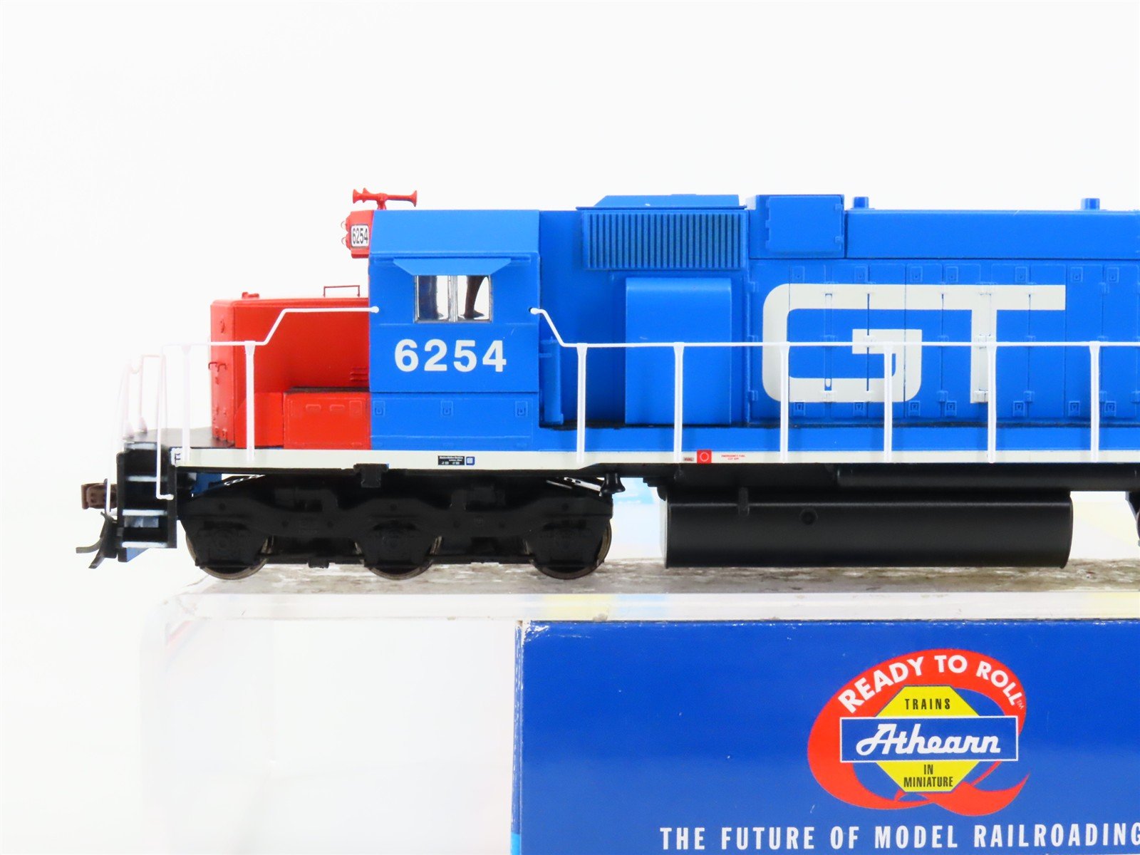 HO Scale Athearn 93518 GTW Grand Trunk Western EMD SD38 Diesel #6254 - DCC Ready