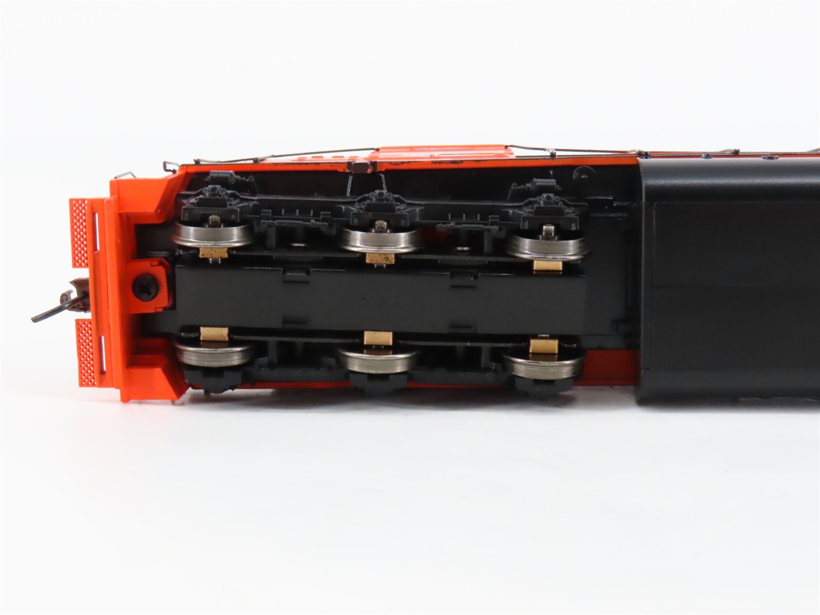 HO Athearn 93506 DT&I Detroit Toledo & Ironton EMD SD38 Diesel #254 - DCC Ready