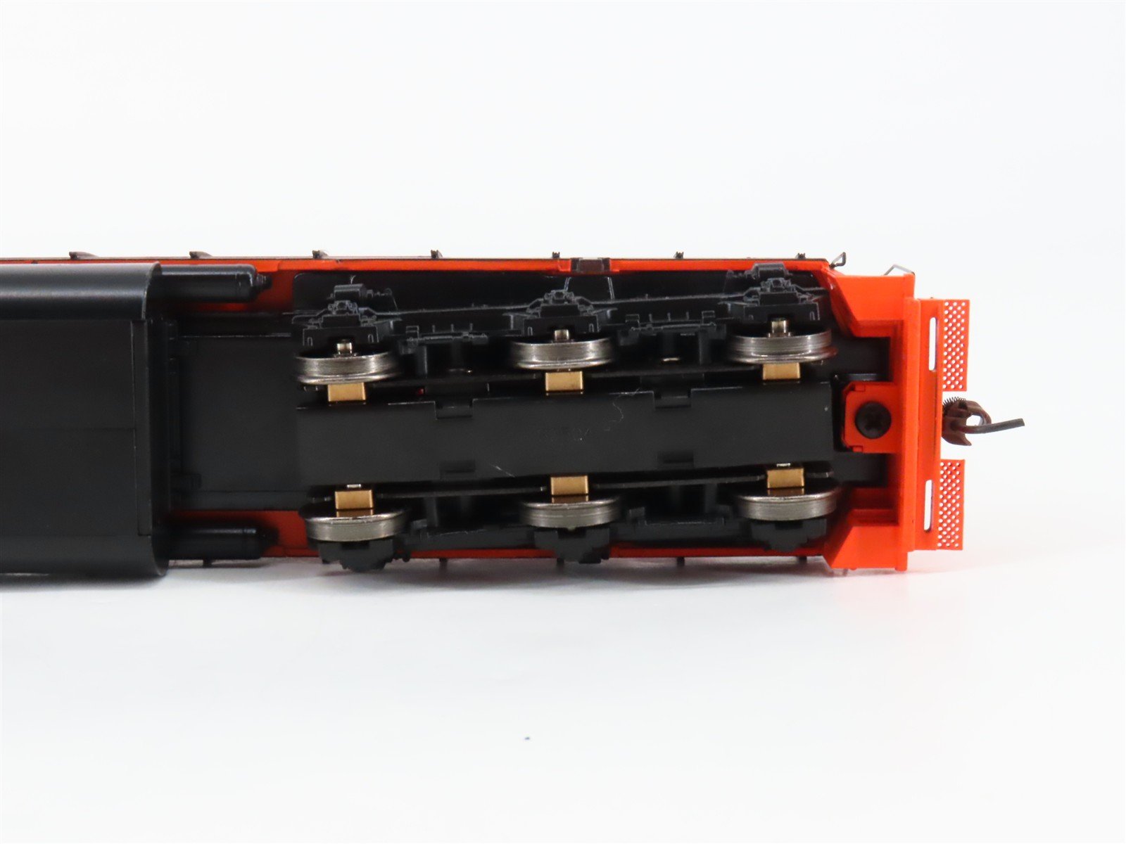 HO Athearn 93506 DT&I Detroit Toledo & Ironton EMD SD38 Diesel #254 - DCC Ready