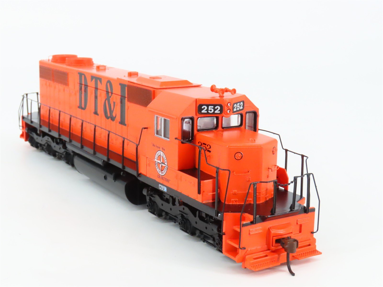 HO Athearn 93504 DT&I Detroit Toledo & Ironton EMD SD38 Diesel #252 - DCC Ready