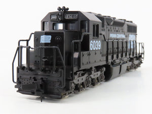 HO Scale Atlas 7017 PC Penn Central EMD SD35 Diesel Locomotive #6039