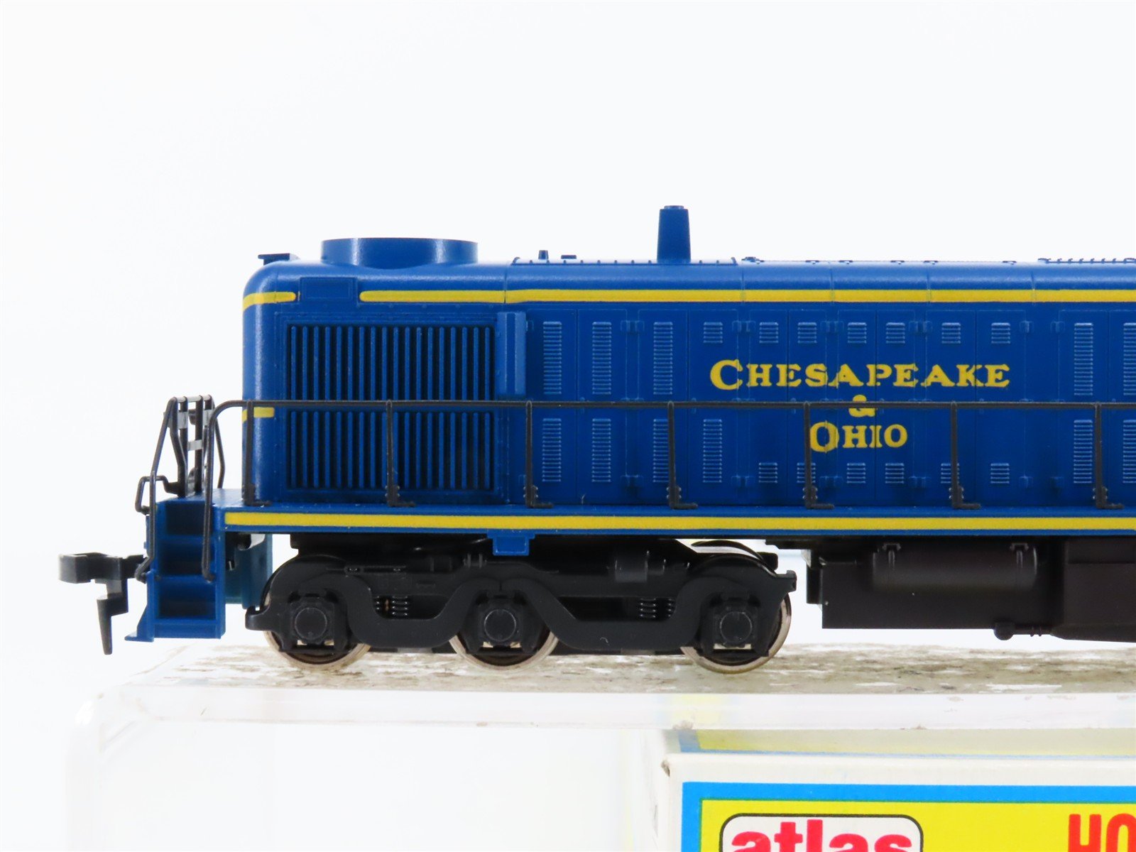HO Scale Atlas/KATO 7082 C&O Chesapeake & Ohio ALCO RSD-4 Diesel #5592
