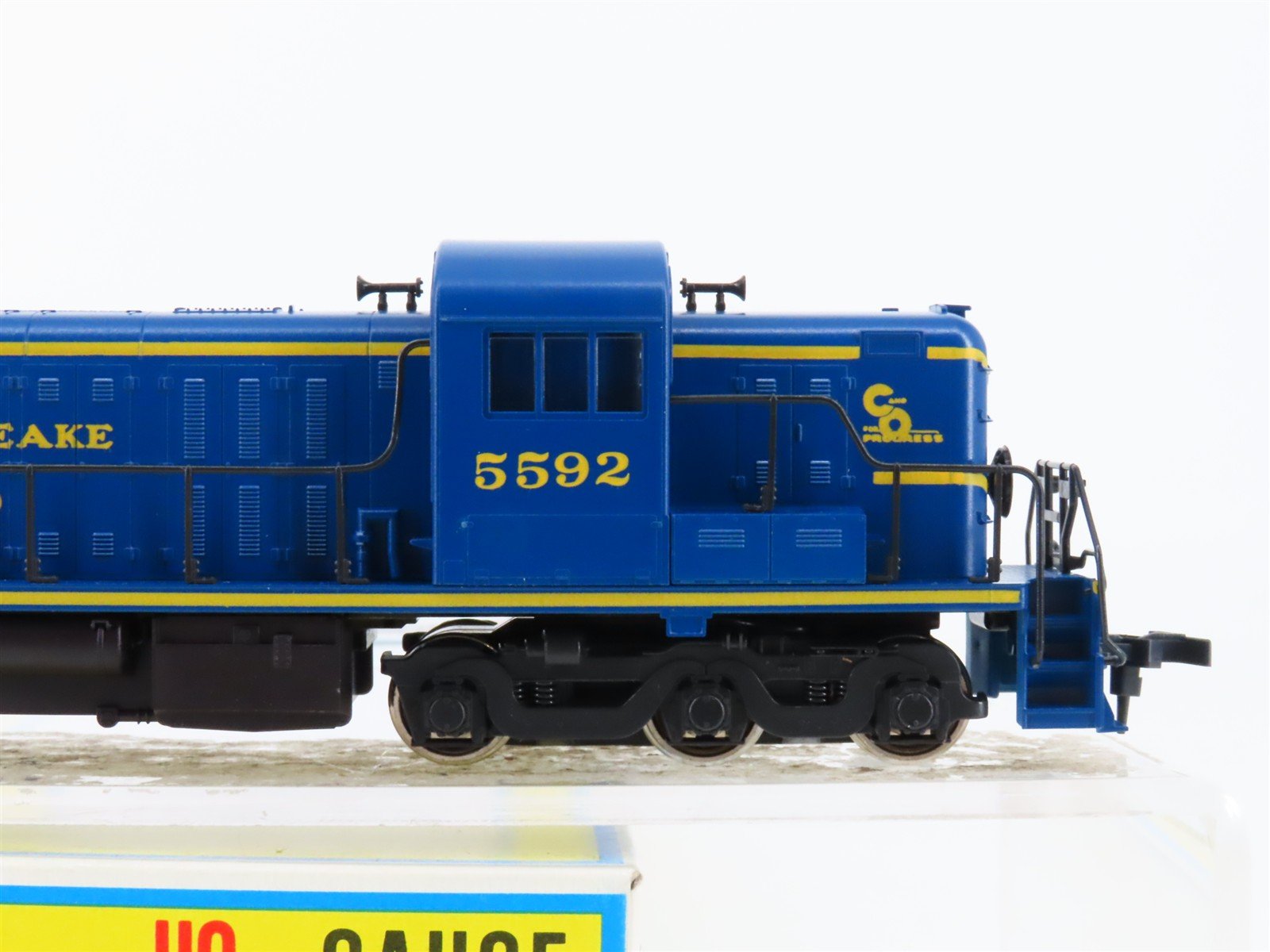 HO Scale Atlas/KATO 7082 C&O Chesapeake & Ohio ALCO RSD-4 Diesel #5592