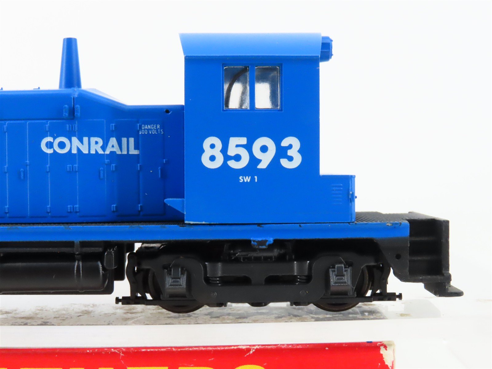 HO Scale Walthers 932-1354 CR Conrail EMD SW-1 Diesel Locomotive #8593