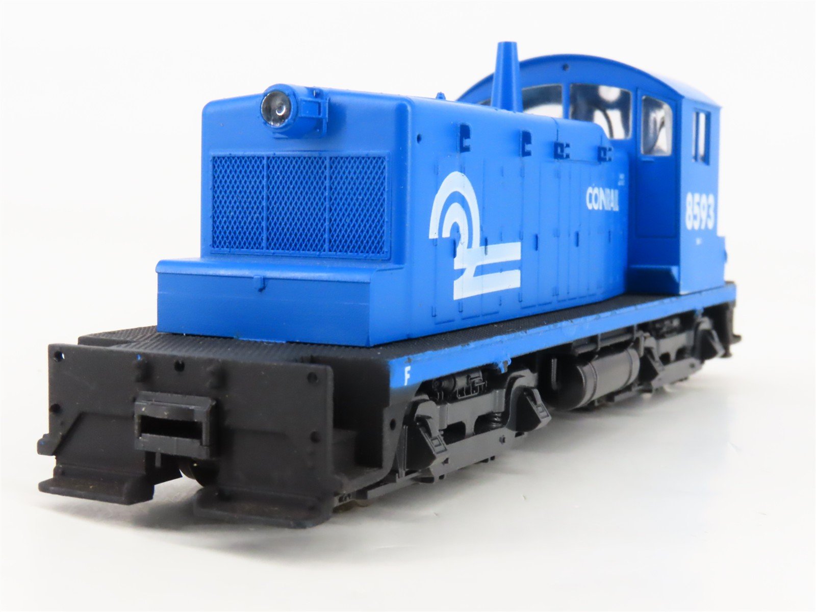 HO Scale Walthers 932-1354 CR Conrail EMD SW-1 Diesel Locomotive #8593