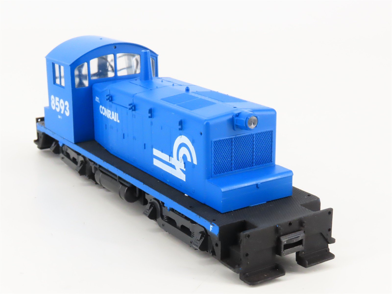HO Scale Walthers 932-1354 CR Conrail EMD SW-1 Diesel Locomotive #8593