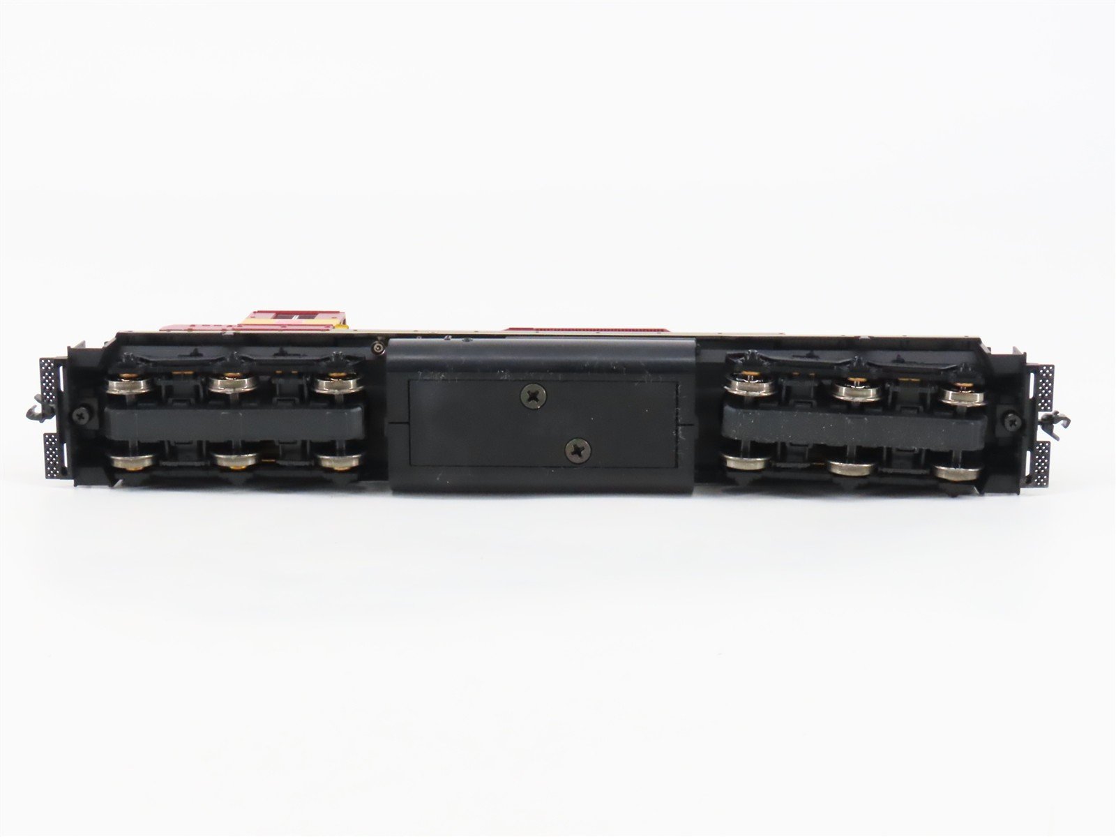 HO Scale KATO 37-6329 WC Wisconsin Central EMD SD40 Diesel #6001 - DCC Ready