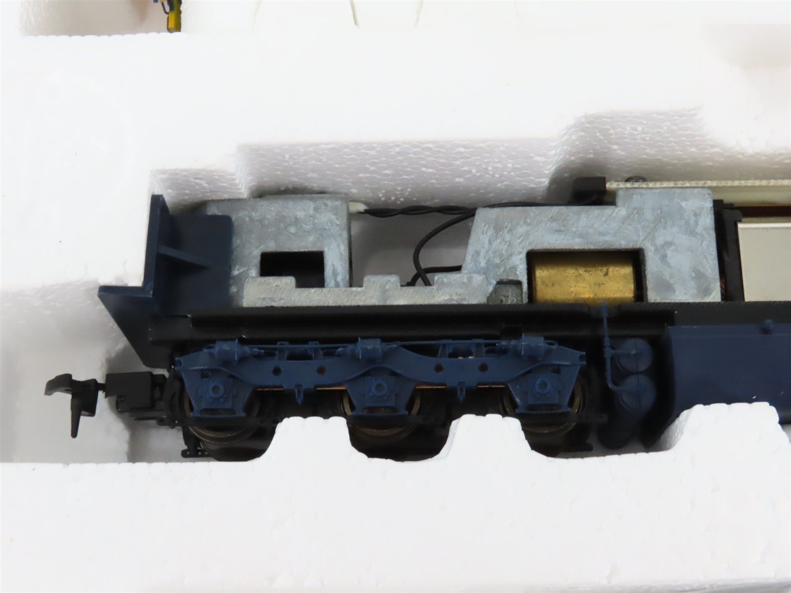 HO Scale Proto 2000 8919 B&O Chessie System EMD SD7 Diesel #1829 - DCC Ready