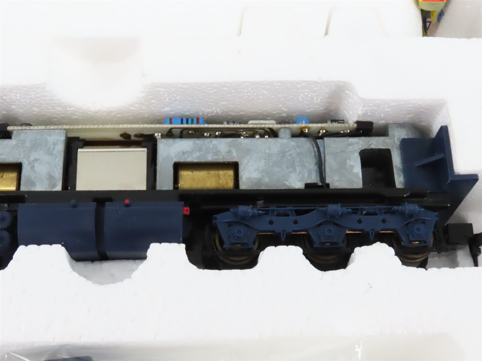HO Scale Proto 2000 8919 B&O Chessie System EMD SD7 Diesel #1829 - DCC Ready