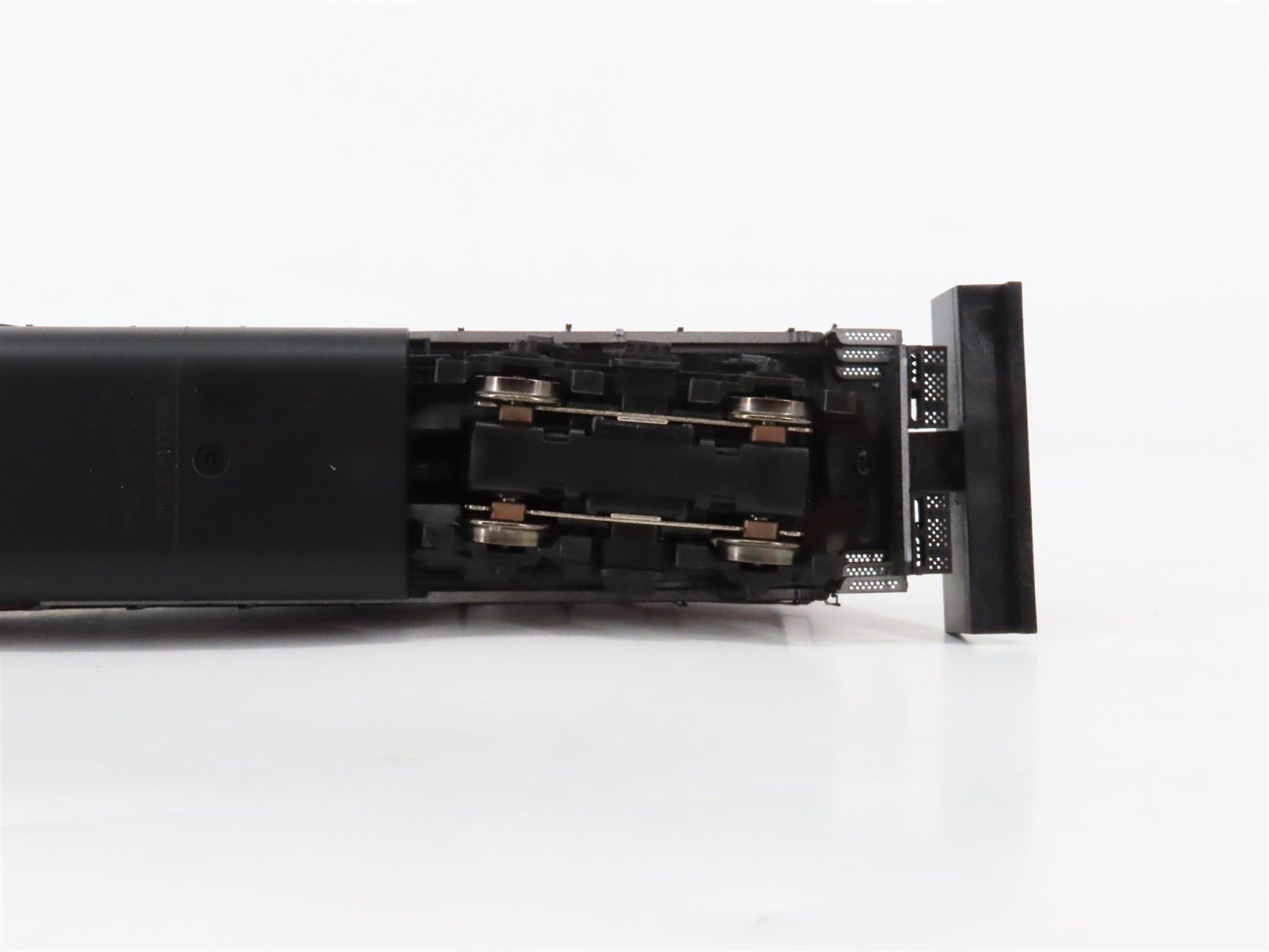 HO Scale Proto 2000 920-40163 IORY Indiana & Ohio GP30 Diesel #82 w/ DCC & Sound