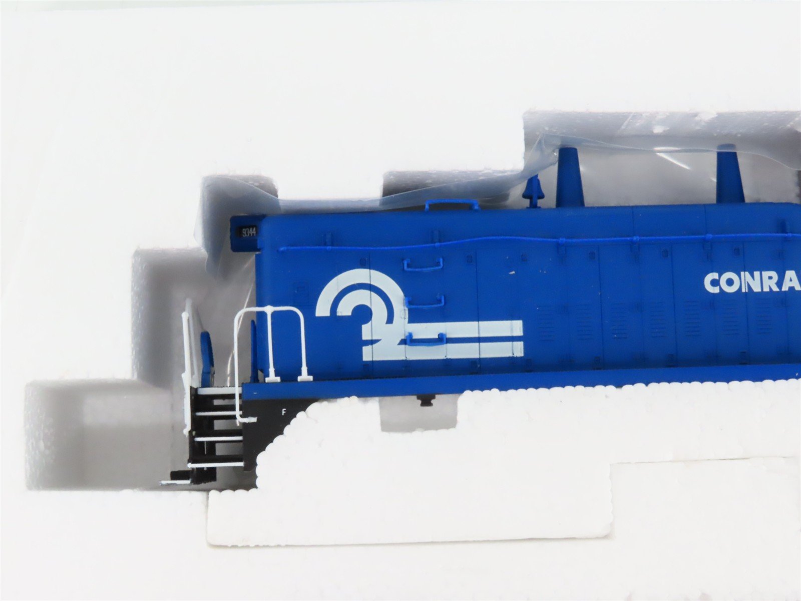 HO Scale Proto 2000 21161 CR Conrail EMD SW1200 Diesel Switcher Locomotive #9344