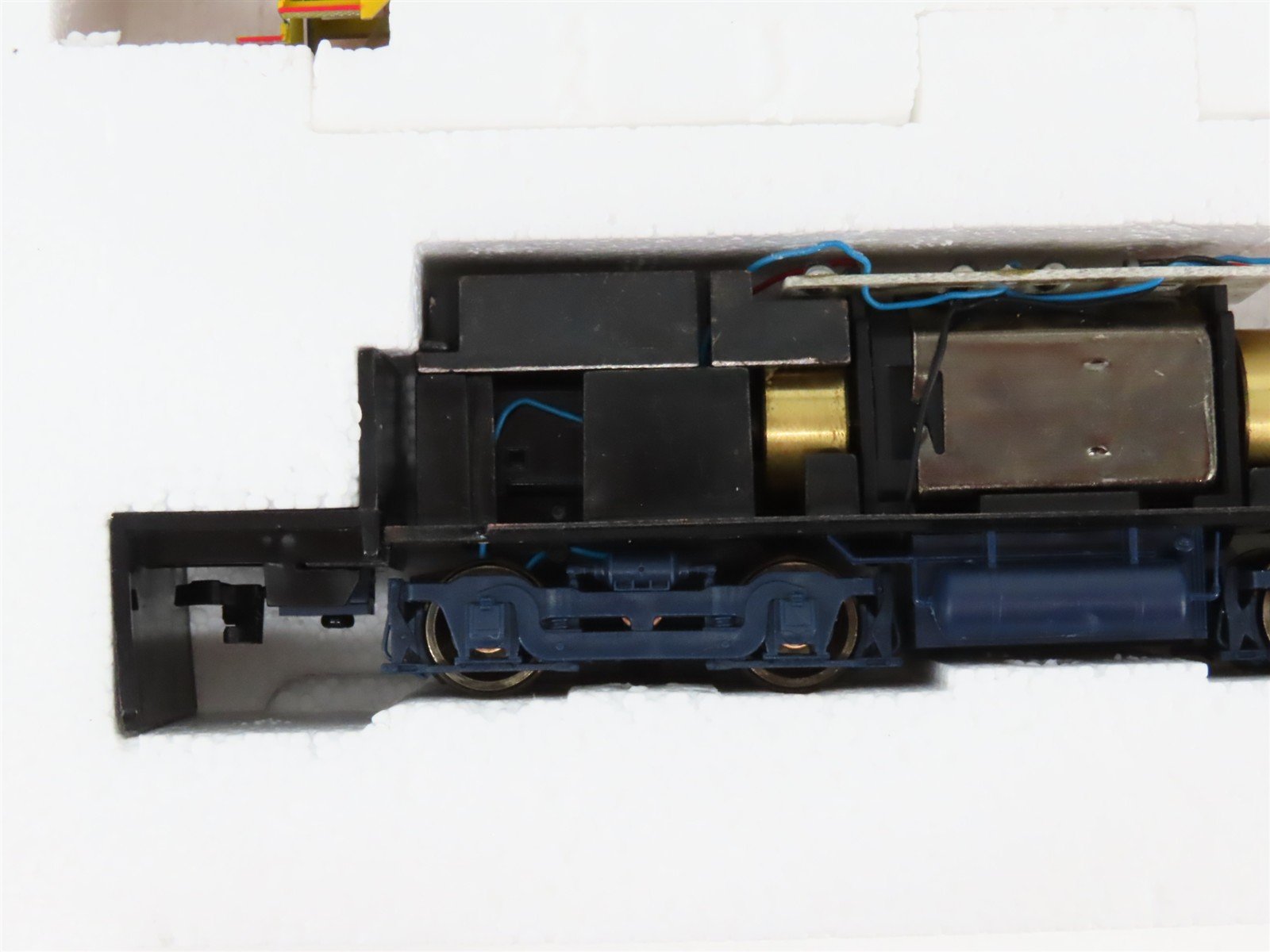HO Scale Proto 2000 8813 C&O Chessie System EMD SW9 Diesel Switcher #5091