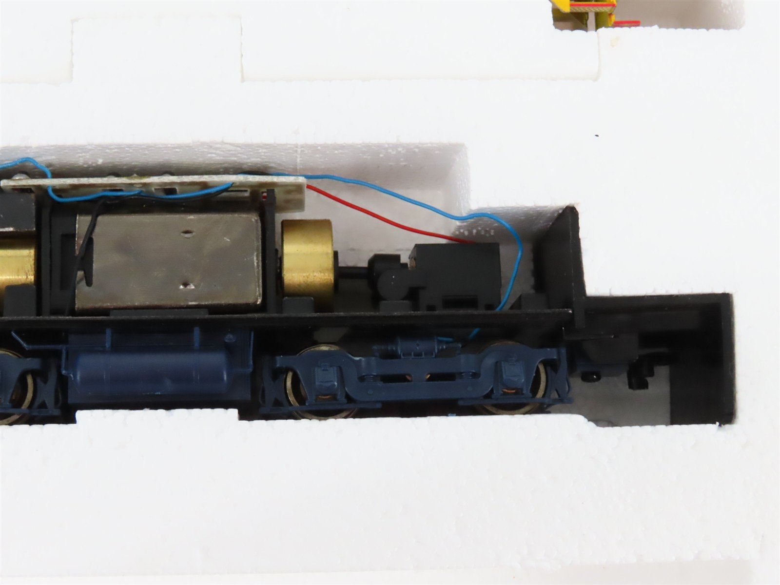 HO Scale Proto 2000 8813 C&O Chessie System EMD SW9 Diesel Switcher #5091