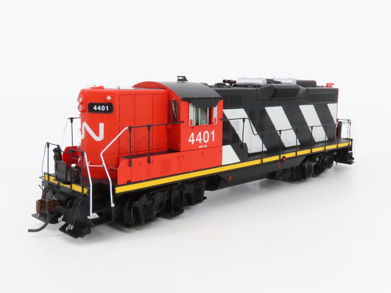HO Athearn Genesis ATHG62787 CN Canadian National GP9 Diesel #4401 w/DCC & Sound