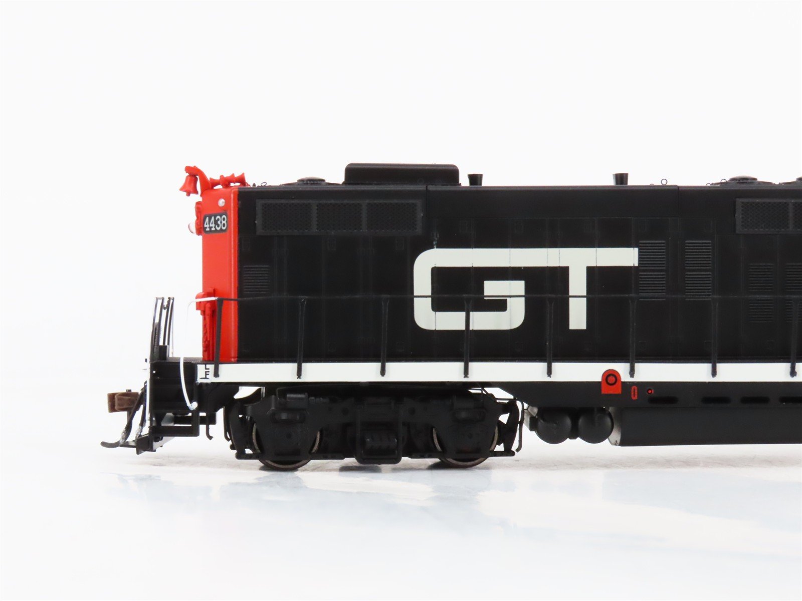HO Scale Athearn Genesis ATHG62944 GTW EMD GP9 Diesel #4438 w/ DCC & Sound