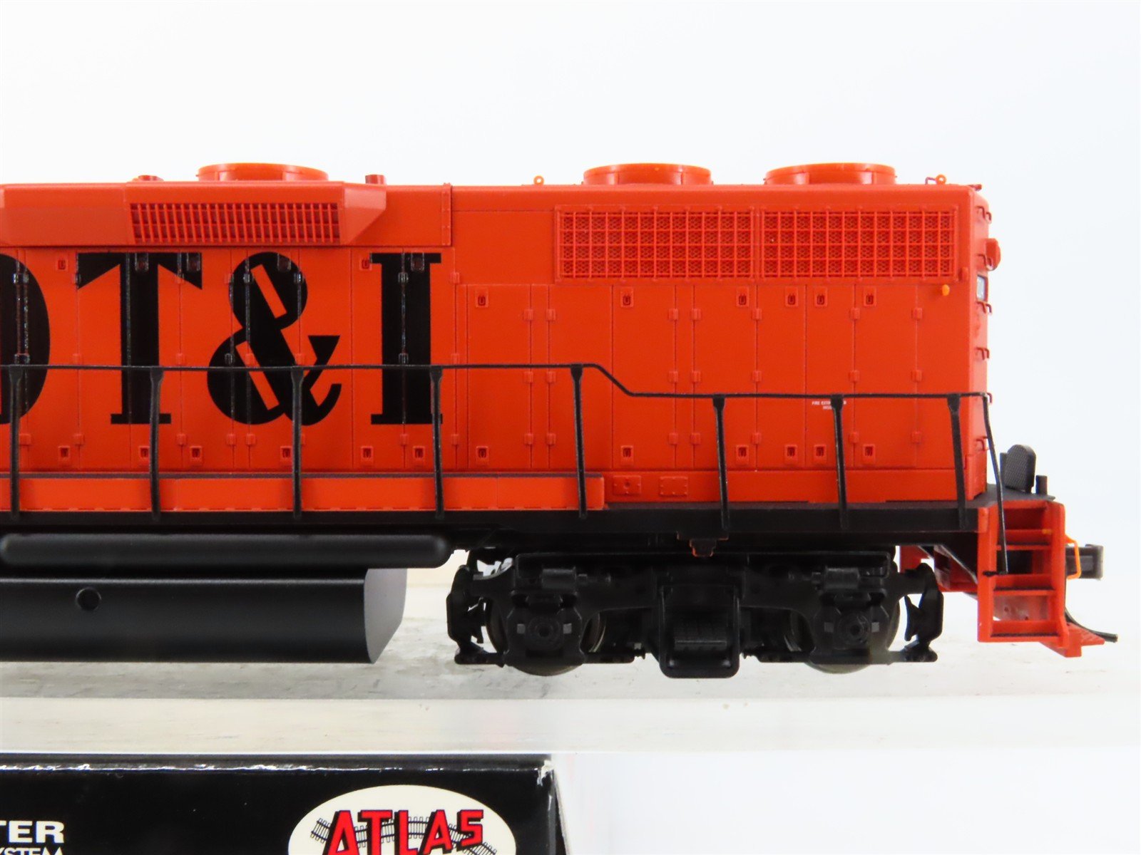 HO Scale Atlas Master 9105 DT&I Detroit Toledo & Ironton GP38 Diesel #204 w/ DCC