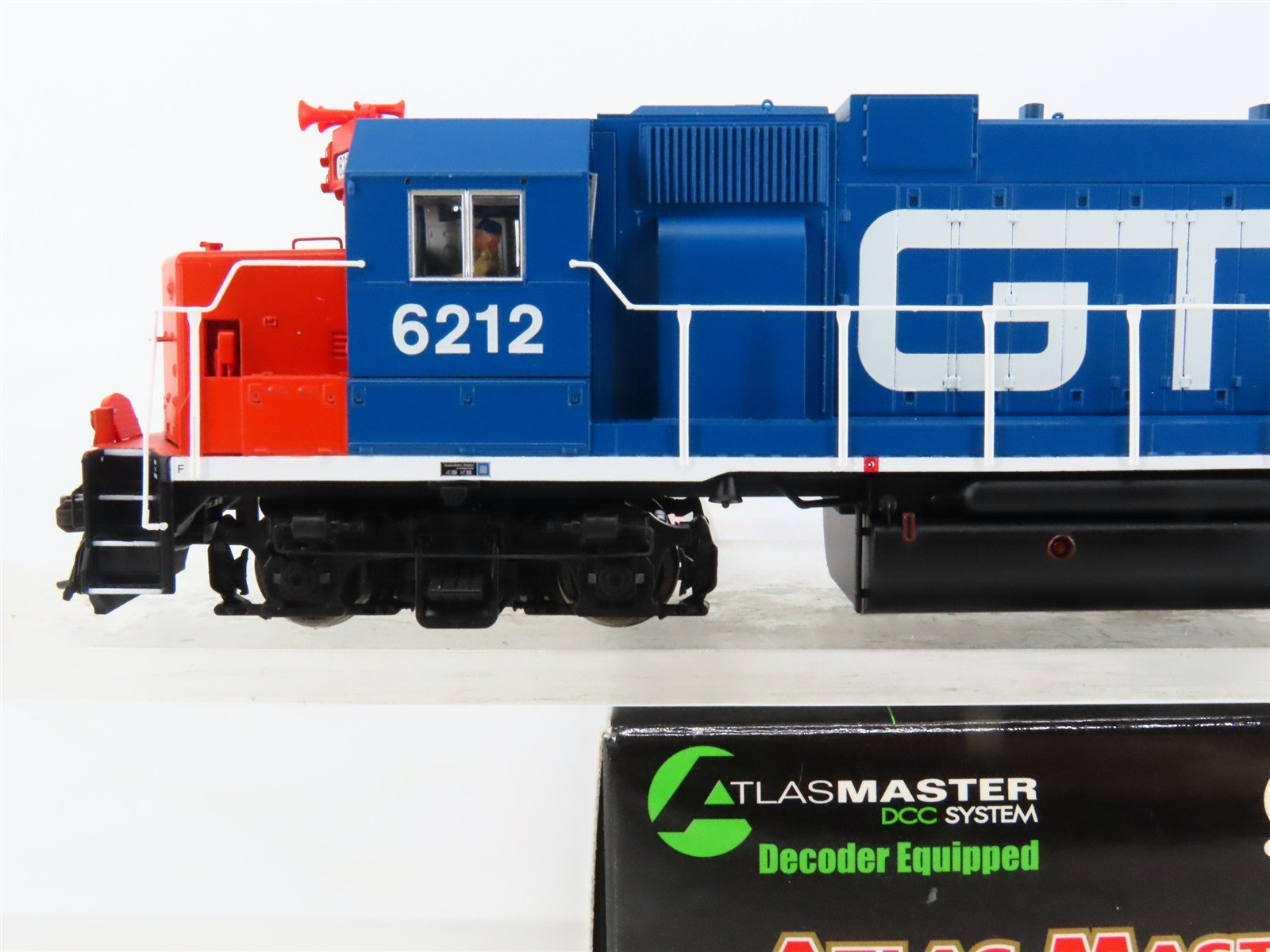 HO Scale Atlas Master 9761 GTW Grand Trunk Western EMD GP38 Diesel #6212 w/ DCC