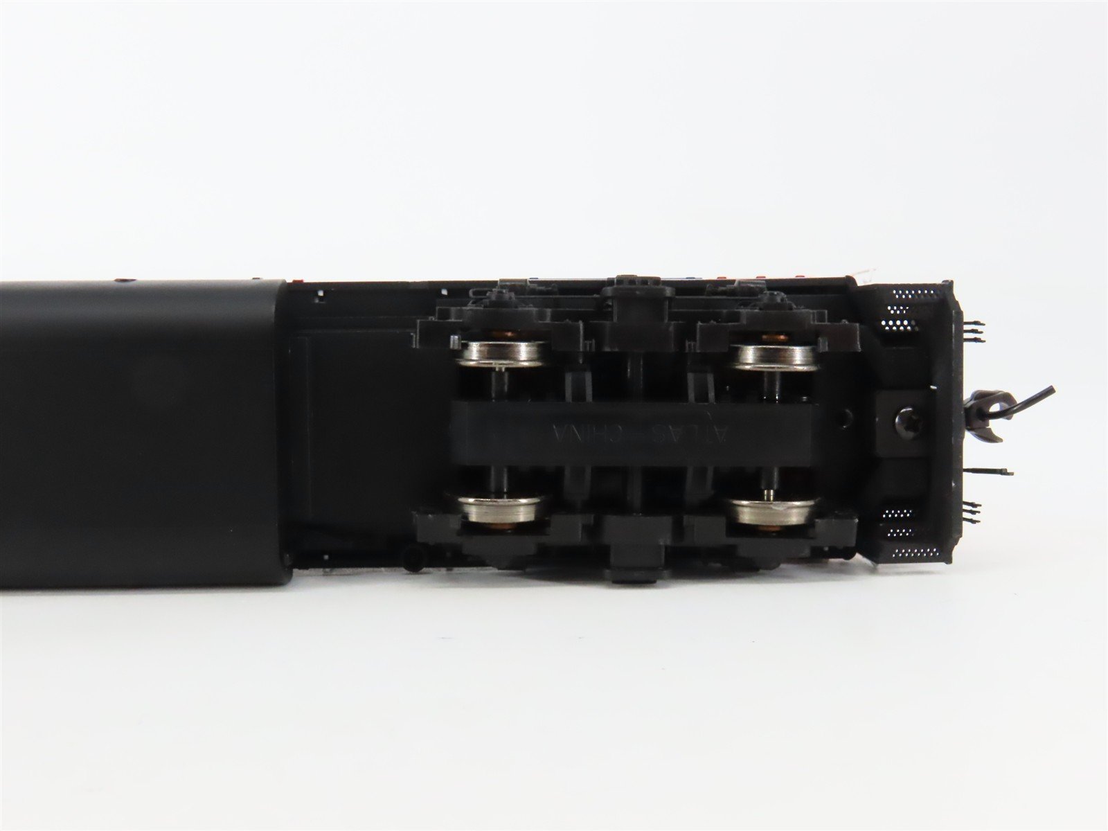 HO Scale Atlas Master 9761 GTW Grand Trunk Western EMD GP38 Diesel #6212 w/ DCC