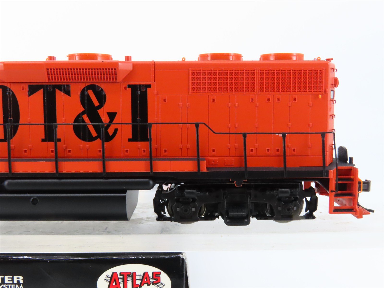 HO Scale Atlas Master 9104 DT&I Detroit Toledo & Ironton GP38 Diesel #201 w/ DCC