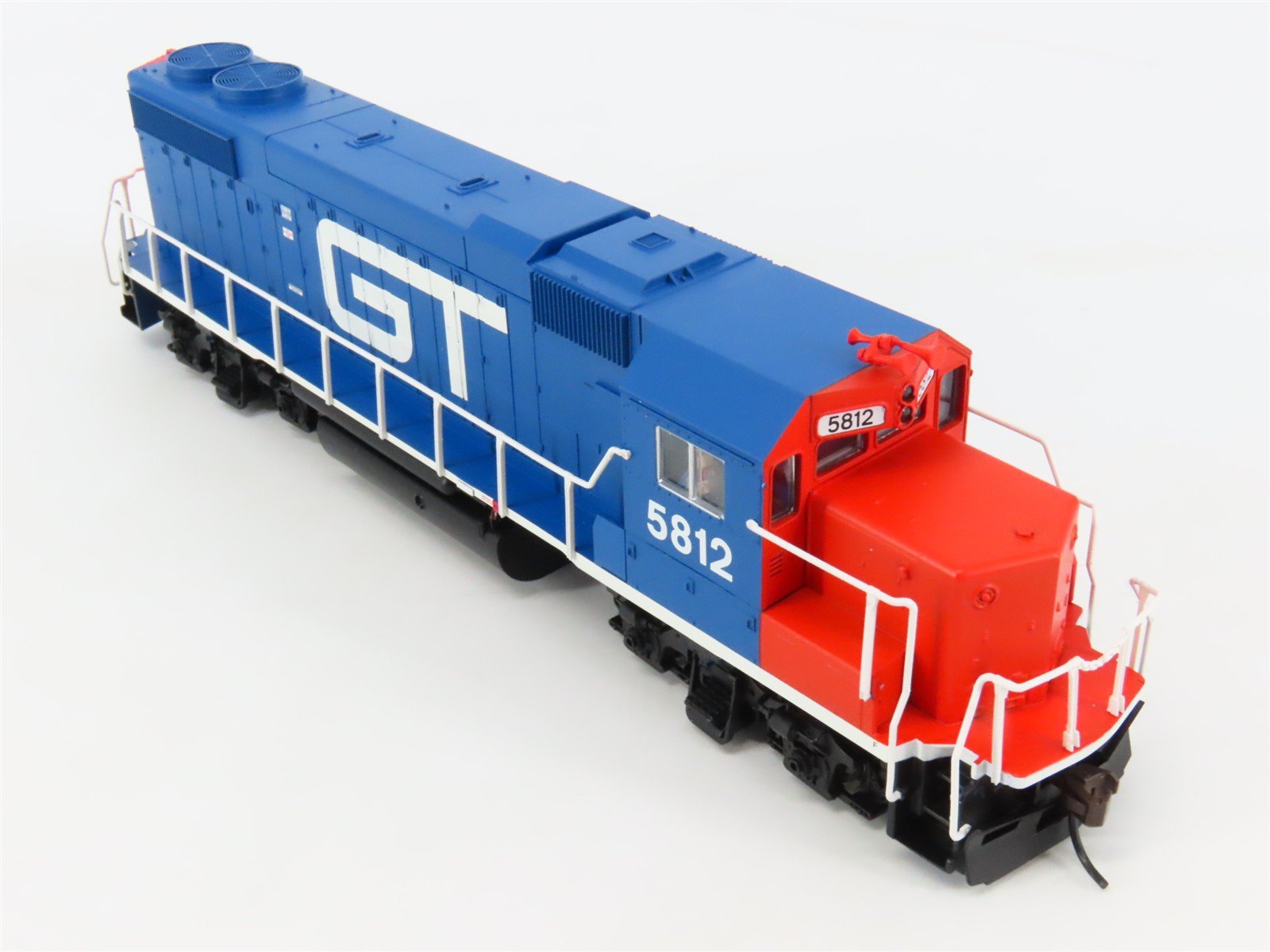HO Scale Atlas Trainman 10001212 GTW EMD GP38-2 Diesel #5812 - DCC Ready