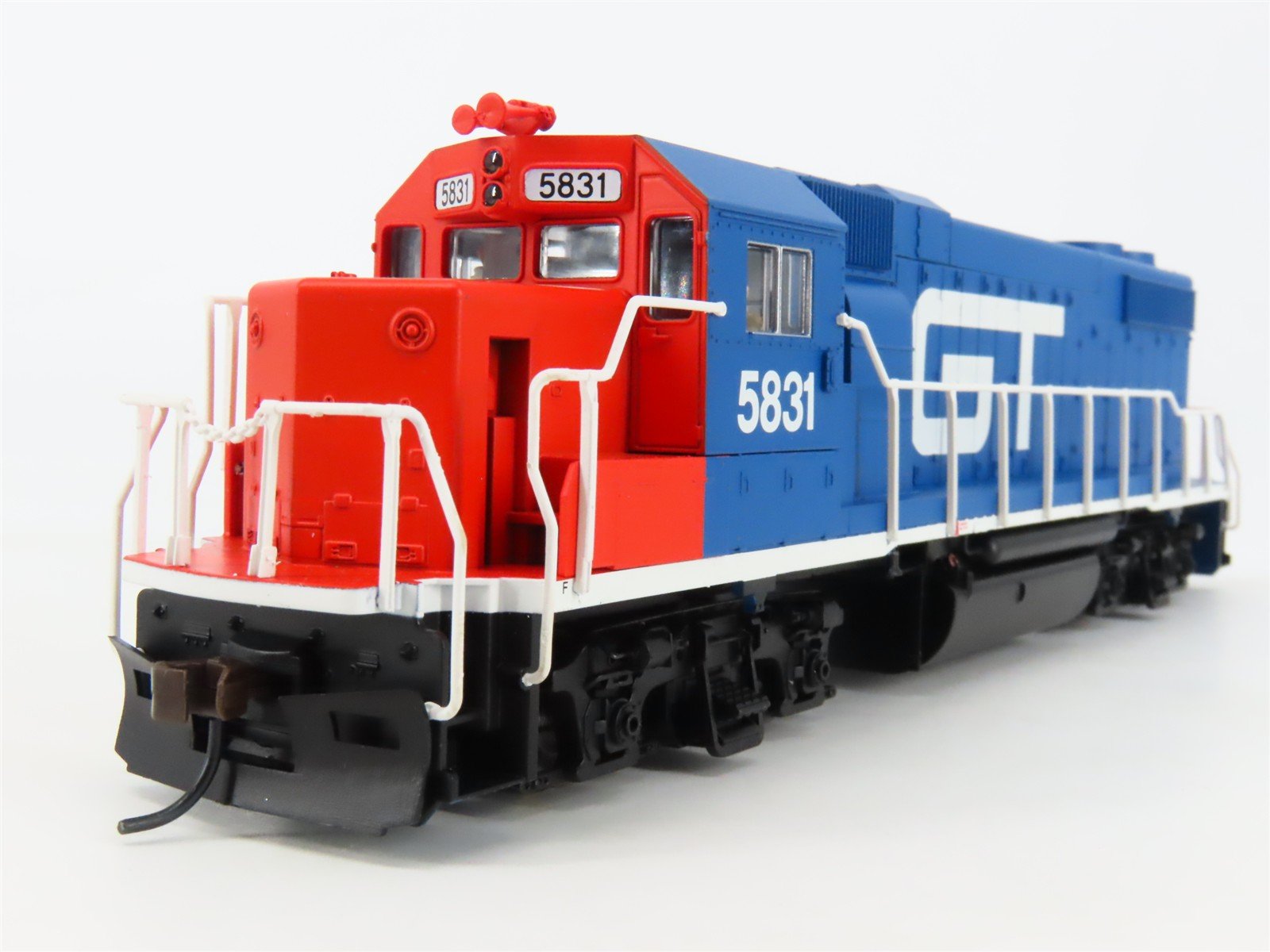 HO Atlas Trainman 10001213 GTW Grand Trunk Western GP38-2 Diesel #5831 w/ DCC