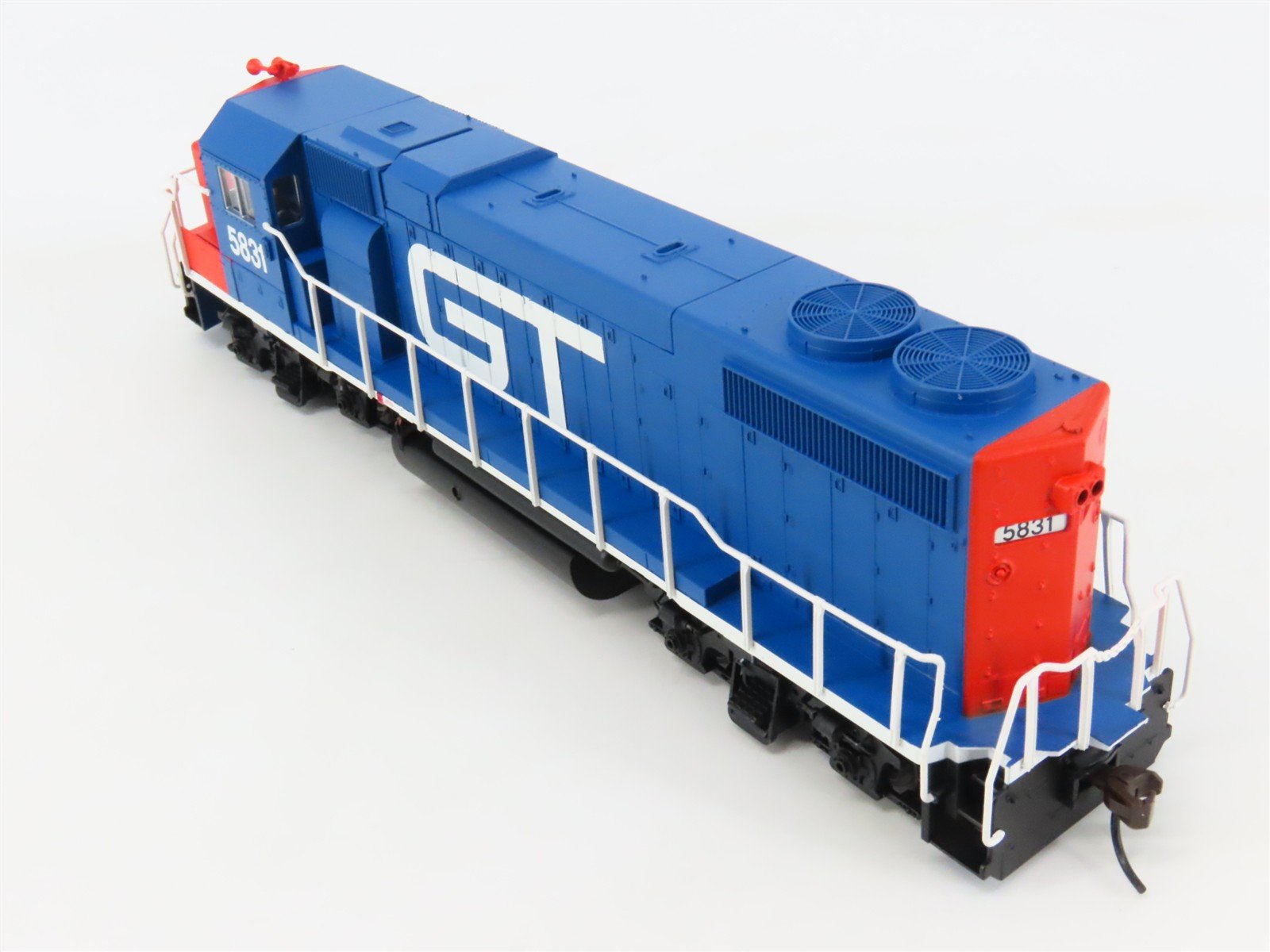 HO Atlas Trainman 10001213 GTW Grand Trunk Western GP38-2 Diesel #5831 w/ DCC