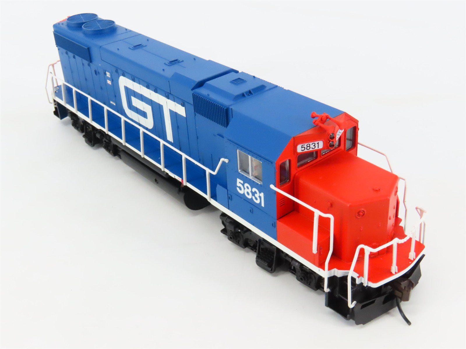 HO Atlas Trainman 10001213 GTW Grand Trunk Western GP38-2 Diesel #5831 w/ DCC