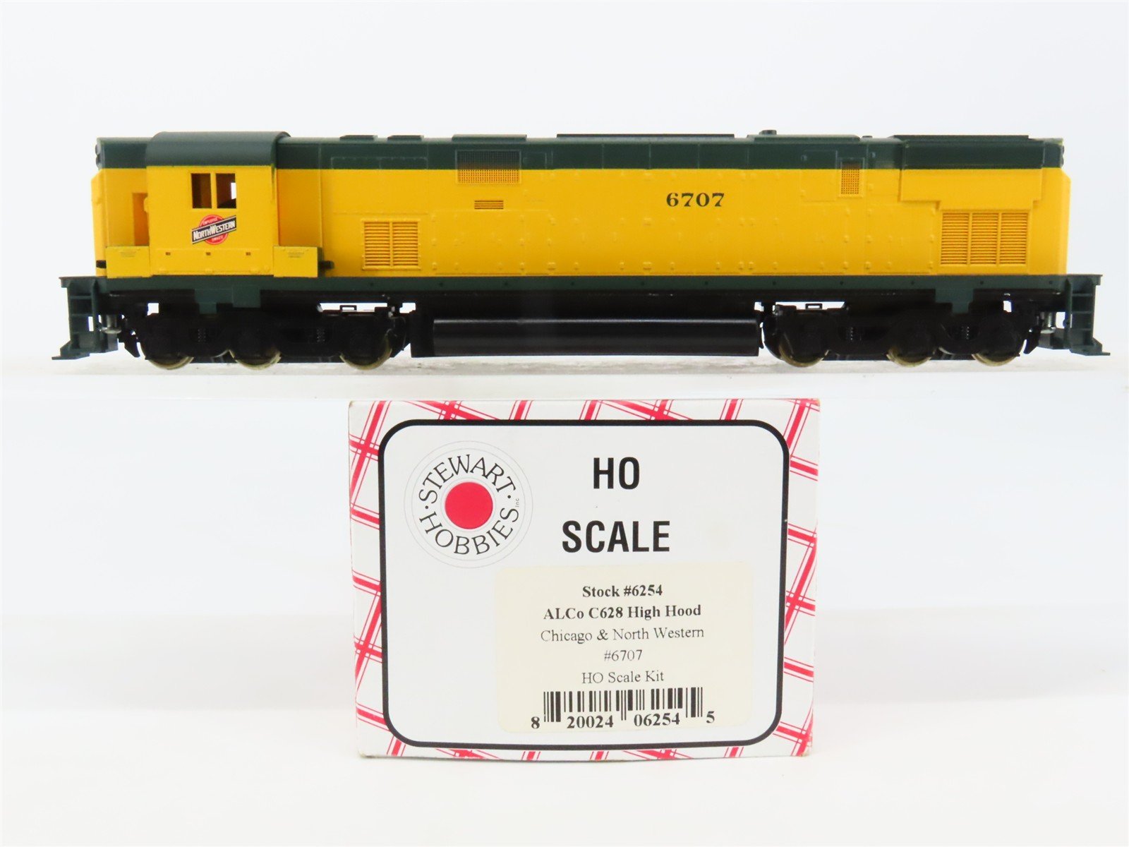 HO Stewart 6254 CNW Chicago & North Western ALCO C628 Diesel #6707 - DCC Ready