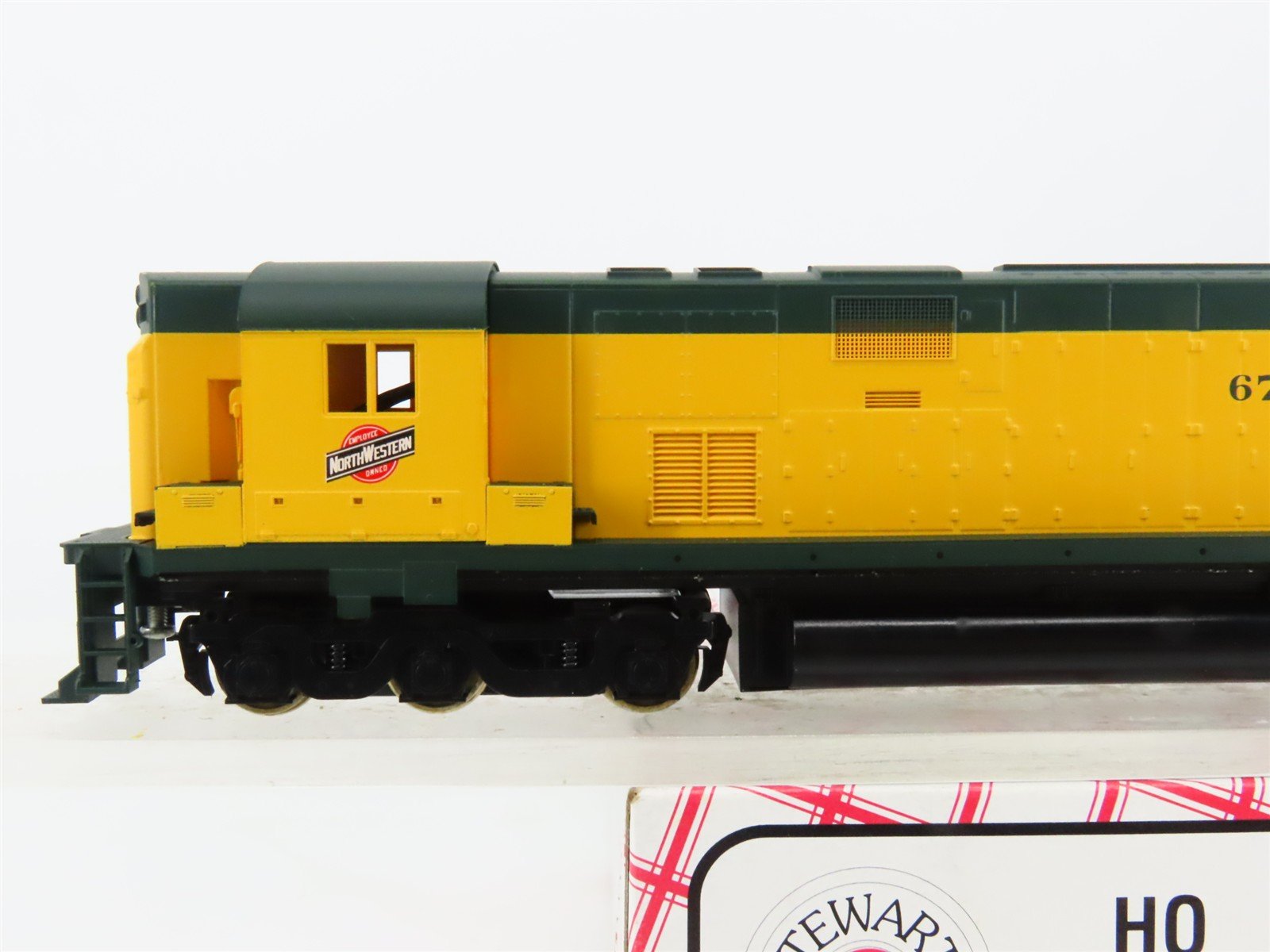 HO Stewart 6254 CNW Chicago & North Western ALCO C628 Diesel #6707 - DCC Ready