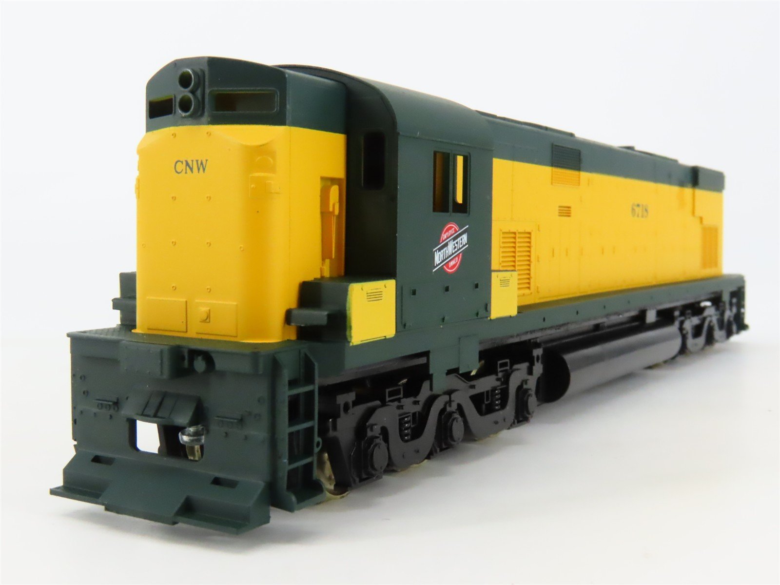 HO Stewart 6261 CNW Chicago & North Western ALCO C628 Diesel #6718 - DCC Ready